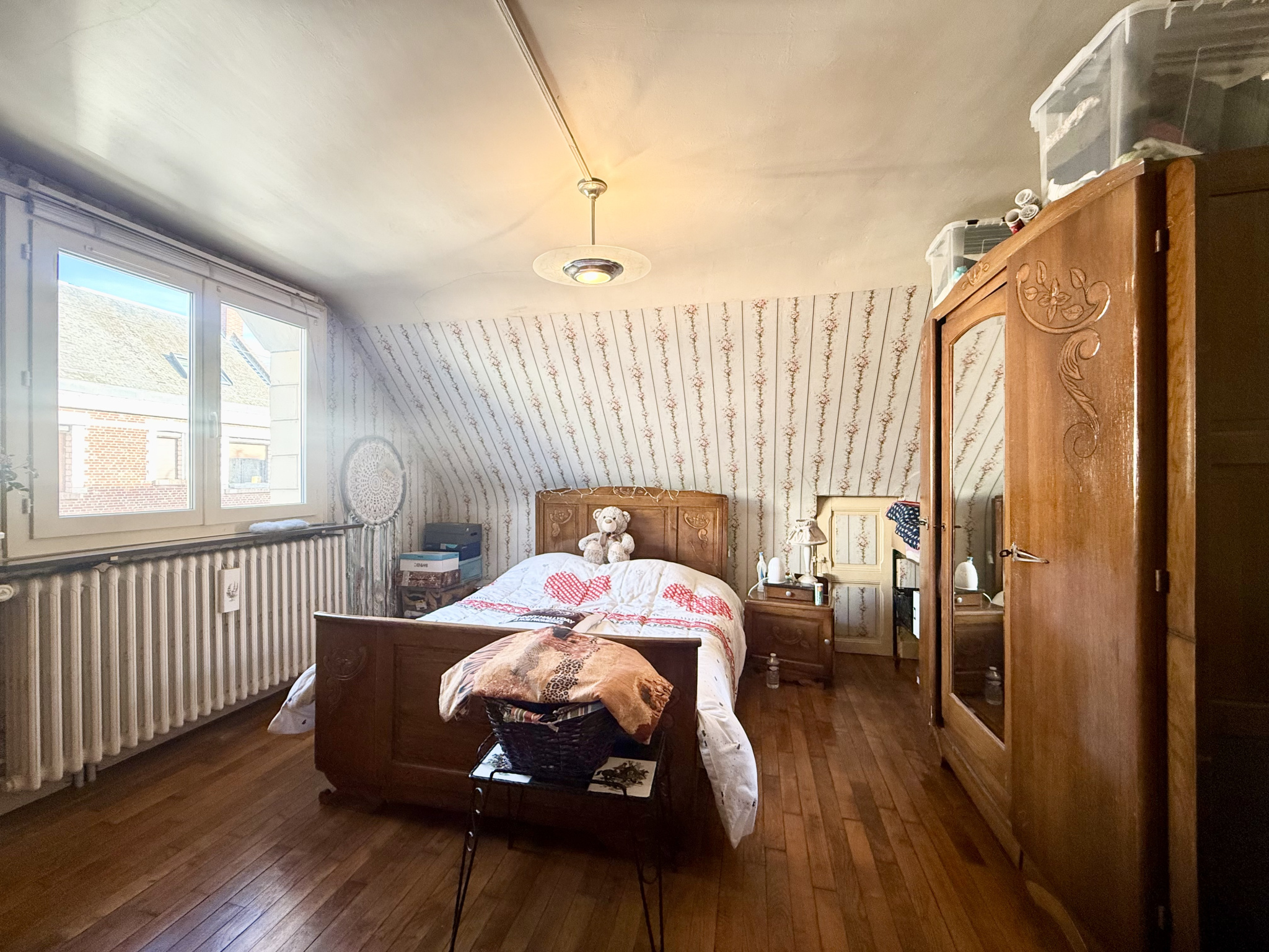 Immo80 – L'immobilier à Amiens et dans la Somme-MOREUIL – PAVILLON INDIVIDUEL – 3 CHAMBRES – DOUBLES GARAGES – JARDIN