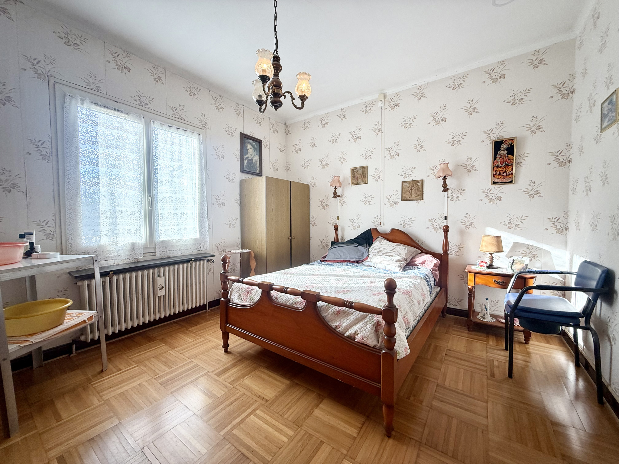 Immo80 – L'immobilier à Amiens et dans la Somme-MOREUIL – PAVILLON INDIVIDUEL – 3 CHAMBRES – DOUBLES GARAGES – JARDIN