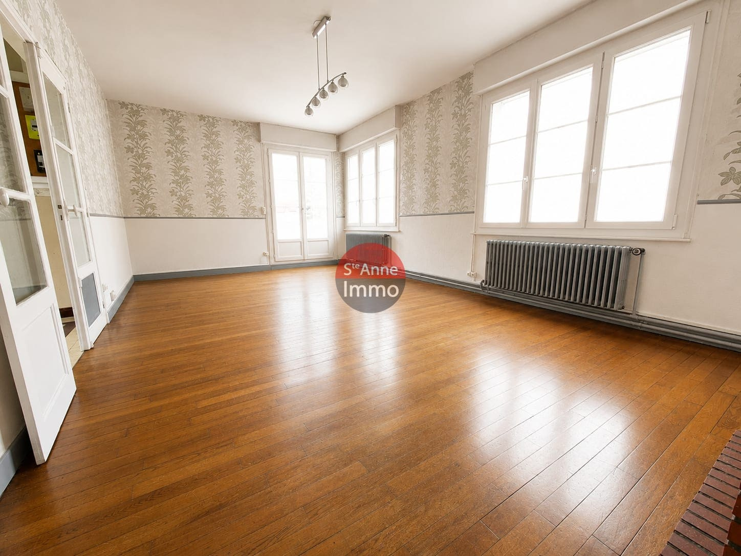 Immo80 – L'immobilier à Amiens et dans la Somme-CAMON – PAVILLON INDIVIDUEL DE 160M2 – 6 CHAMBRES AVEC JARDIN ET ACCES VEHICULE