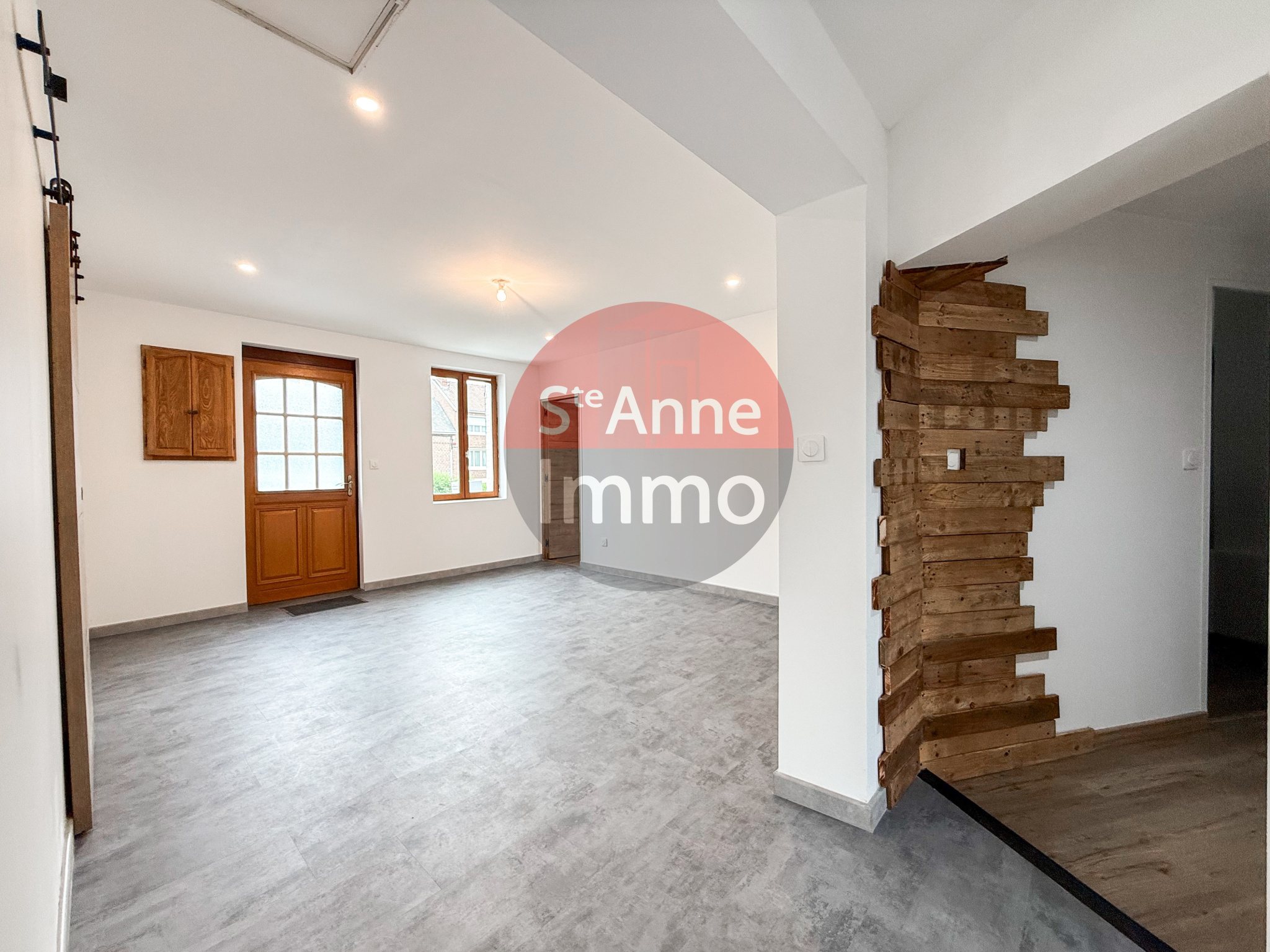 Immo80 – L'immobilier à Amiens et dans la Somme-HARBONNIERES – 105m2 – MAISON DE PLAIN PIED – 3 CHAMBRES – COMBLES AMENAGEABLES – COUR/JARDIN – GARAGE – DEPEN