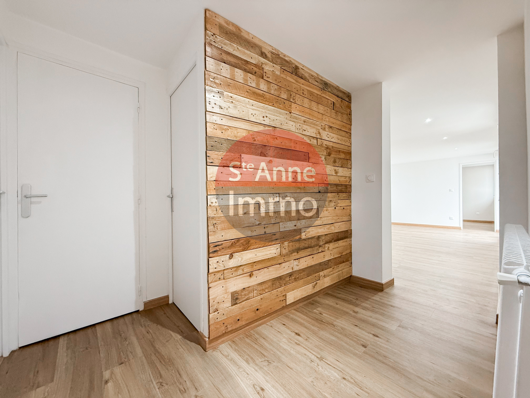 Immo80 – L'immobilier à Amiens et dans la Somme-HARBONNIERES – 105m2 – MAISON DE PLAIN PIED – 3 CHAMBRES – COMBLES AMENAGEABLES – COUR/JARDIN – GARAGE – DEPEN