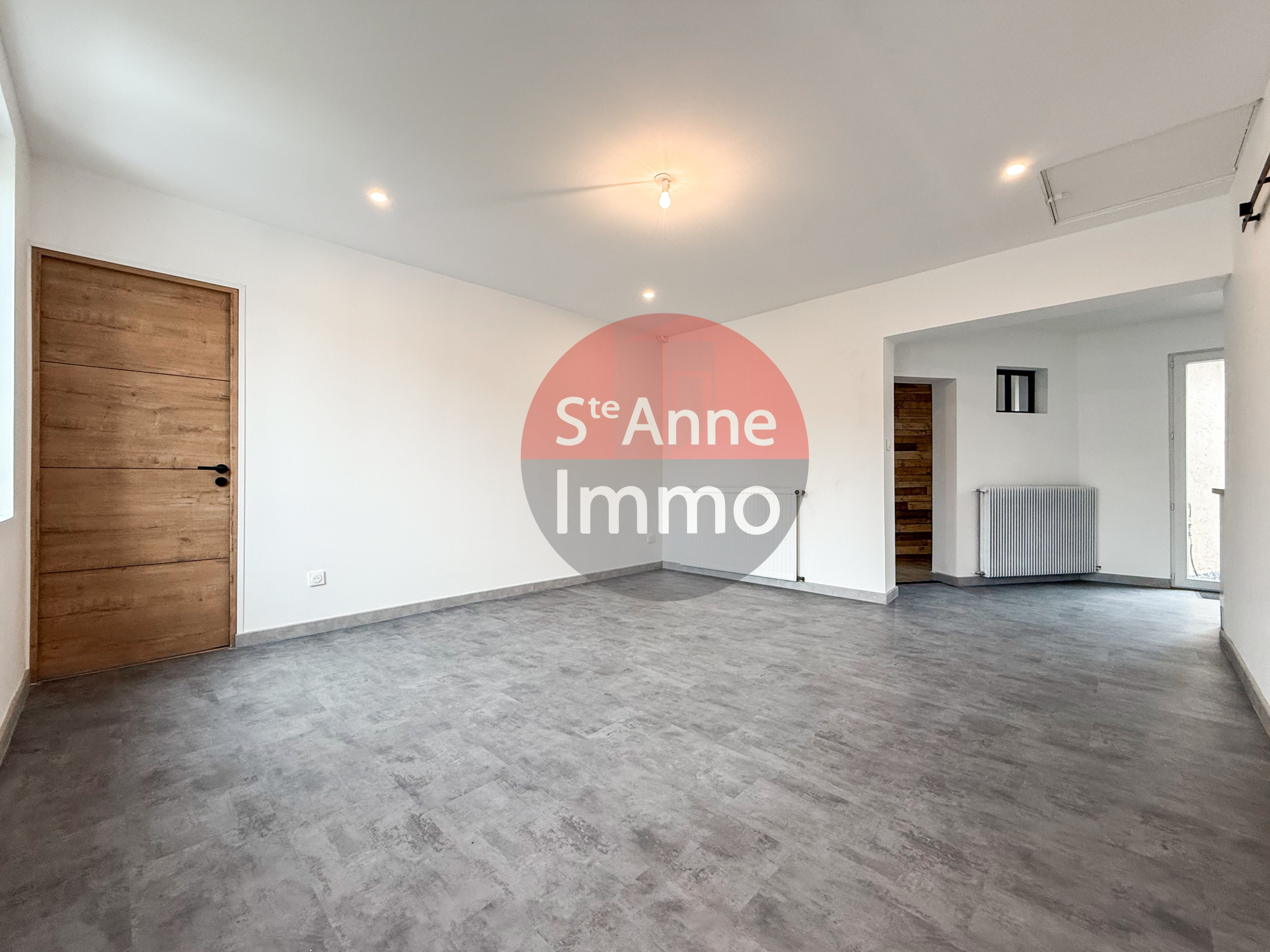 Immo80 – L'immobilier à Amiens et dans la Somme-HARBONNIERES – 105m2 – MAISON DE PLAIN PIED – 3 CHAMBRES – COMBLES AMENAGEABLES – COUR/JARDIN – GARAGE – DEPEN