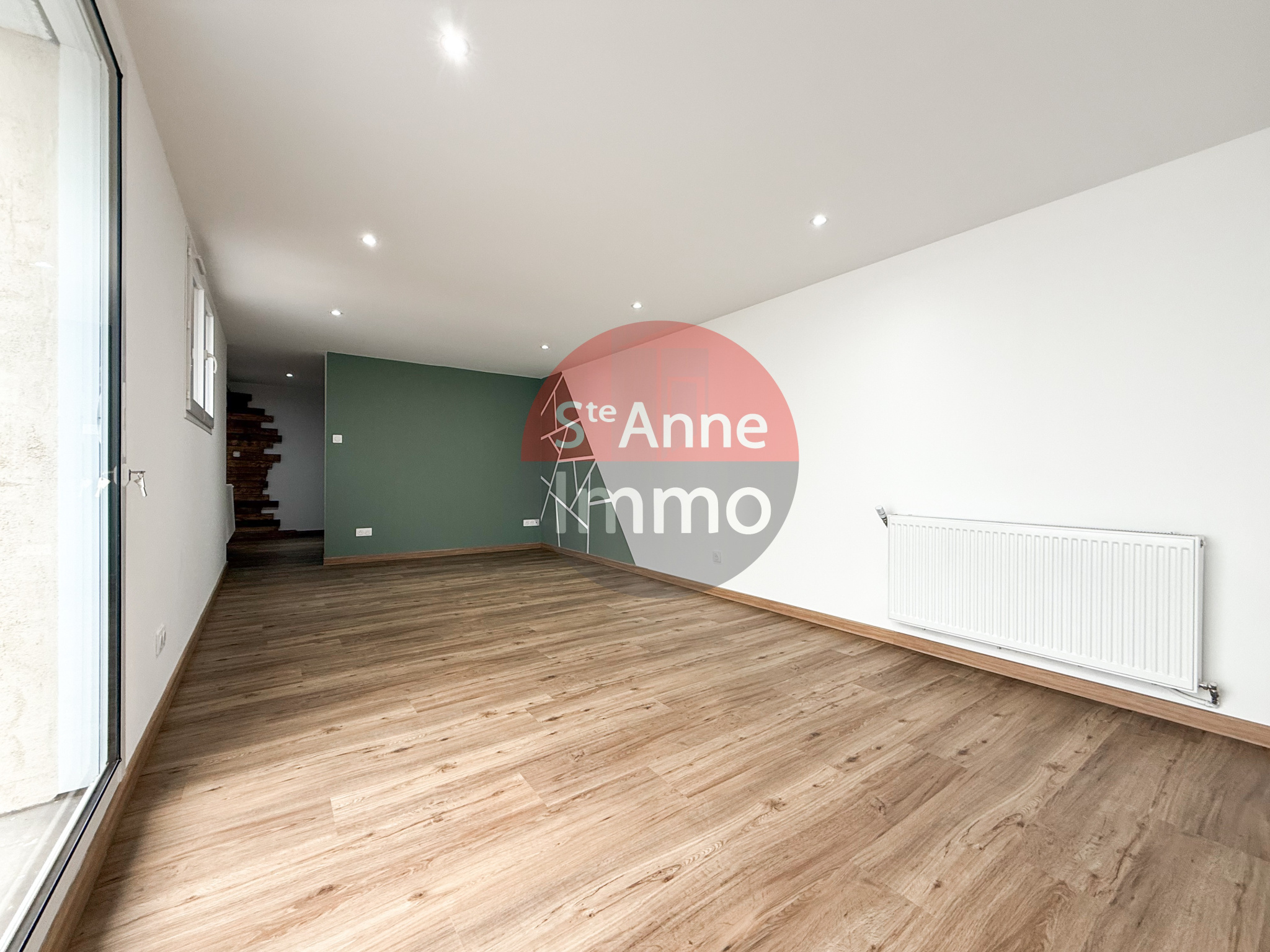Immo80 – L'immobilier à Amiens et dans la Somme-HARBONNIERES – 105m2 – MAISON DE PLAIN PIED – 3 CHAMBRES – COMBLES AMENAGEABLES – COUR/JARDIN – GARAGE – DEPEN