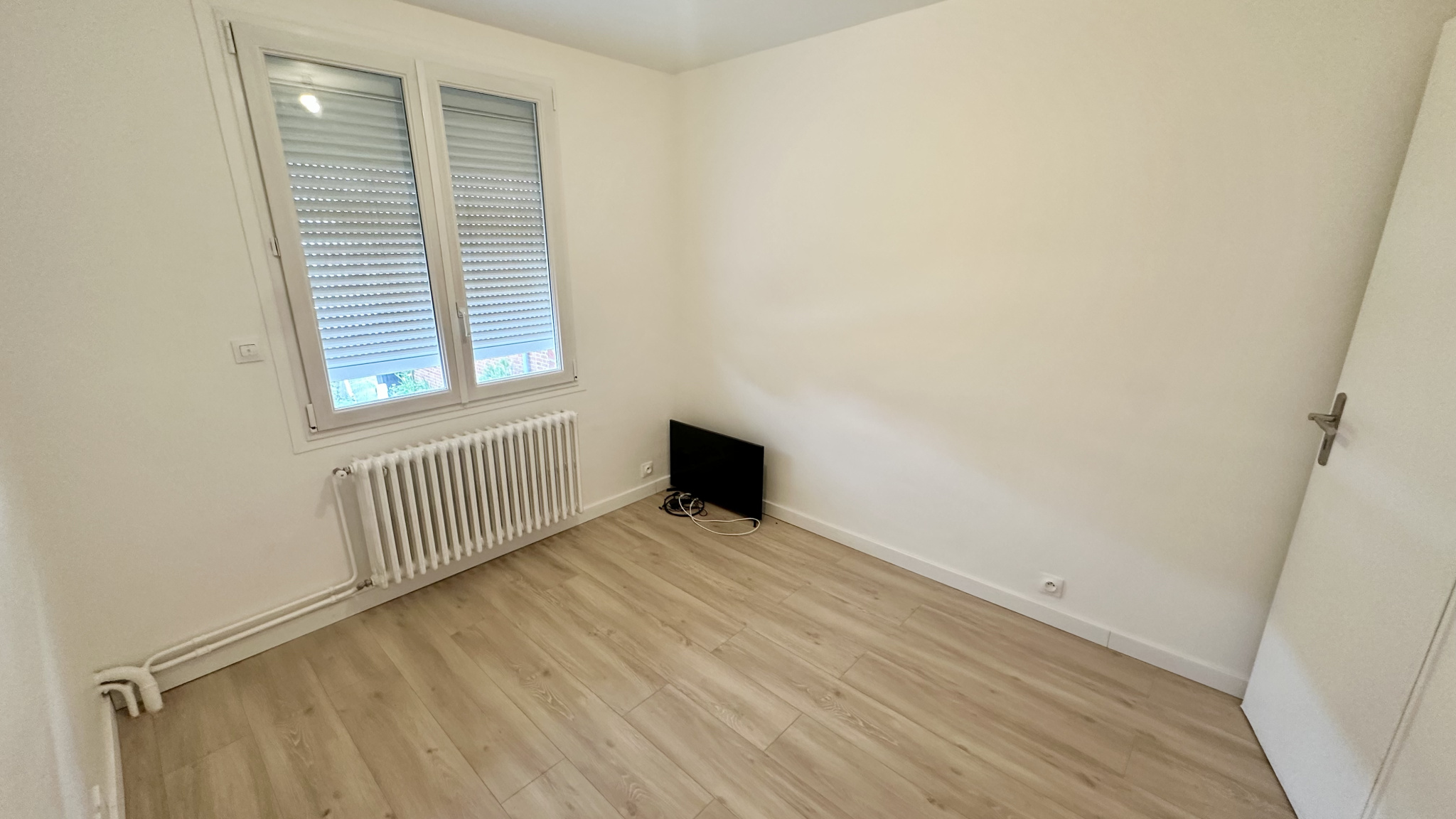 Immo80 – L'immobilier à Amiens et dans la Somme-AMIENS – QUARTIER SAINT-PIERRE – MAISON SEMI-MITOYENNE – 4 CHAMBRES – GARAGE