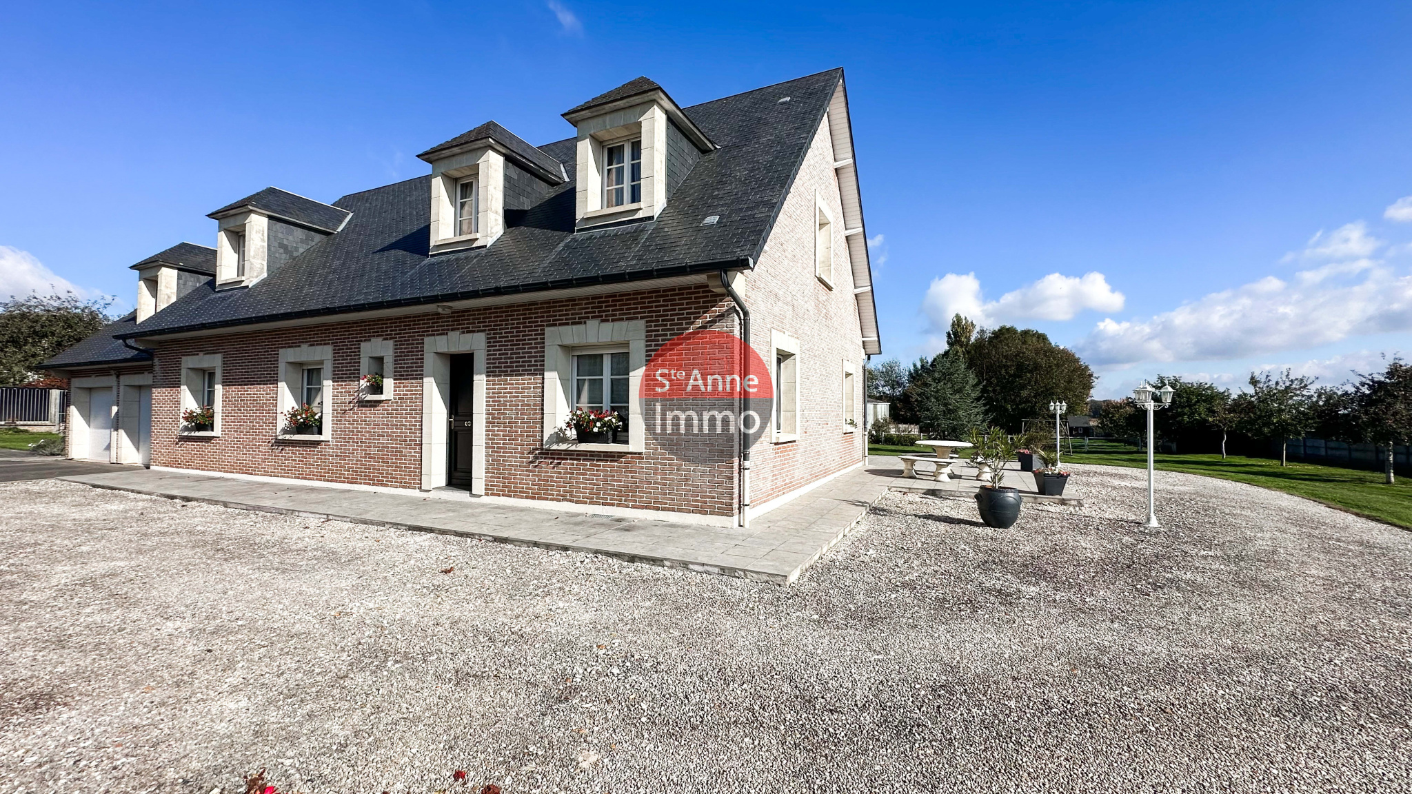 Immo80 – L'immobilier à Amiens et dans la Somme-MARLERS – MAISON INDIVIDUELLE – 190 M2 – 6 CHAMBRES – DOUBLE GARAGE – TERRAIN DE 6677 M2
