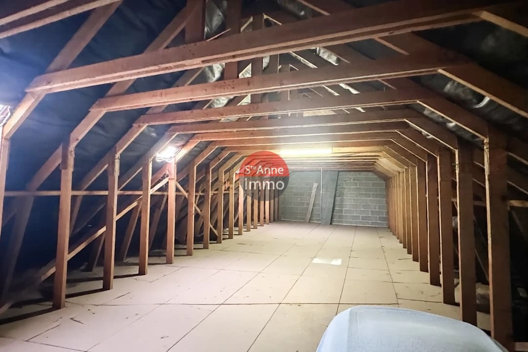 Immo80 – L'immobilier à Amiens et dans la Somme-ORESMAUX – PAVILLON SEMI-MITOYEN – JARDIN – GRENIER – GARAGE