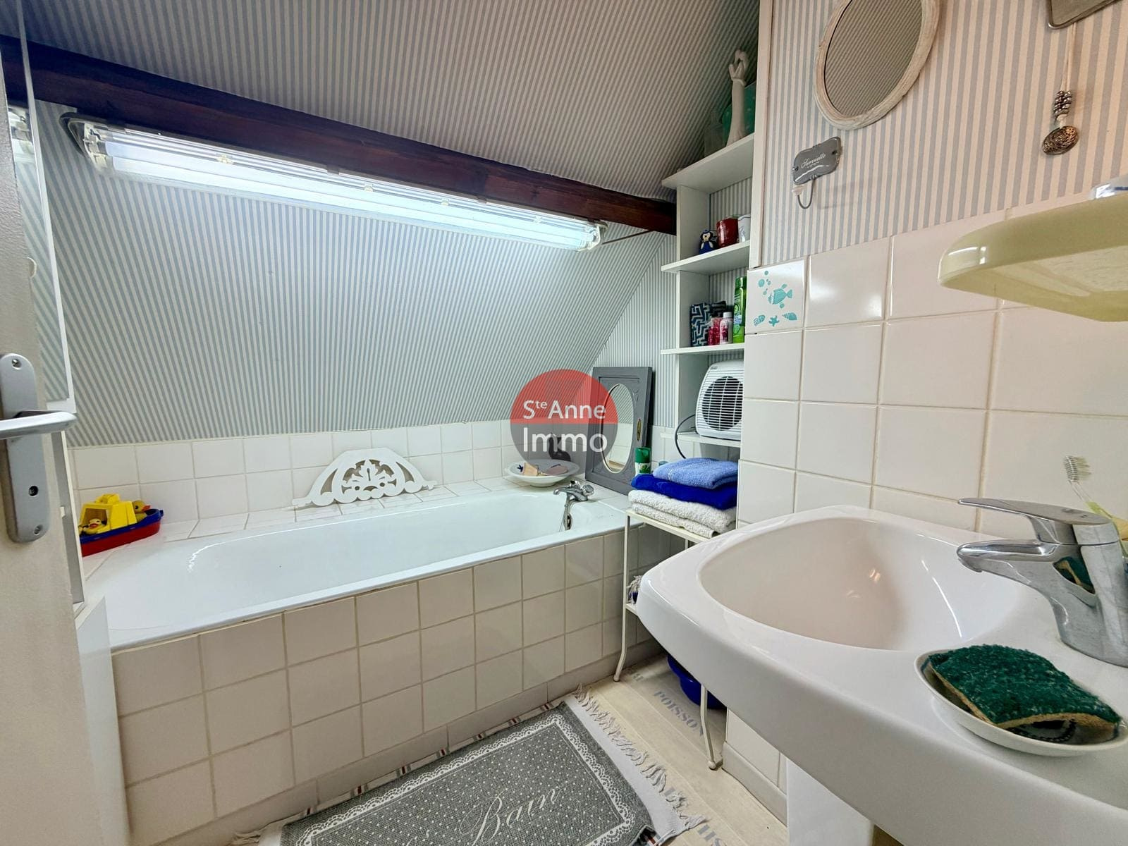 Immo80 – L'immobilier à Amiens et dans la Somme-MERICOURT L&rsquo;ABBE – MAISON – 168 M2 – 4 CHAMBRES – JARDIN – GARAGE – DEPENDANCE