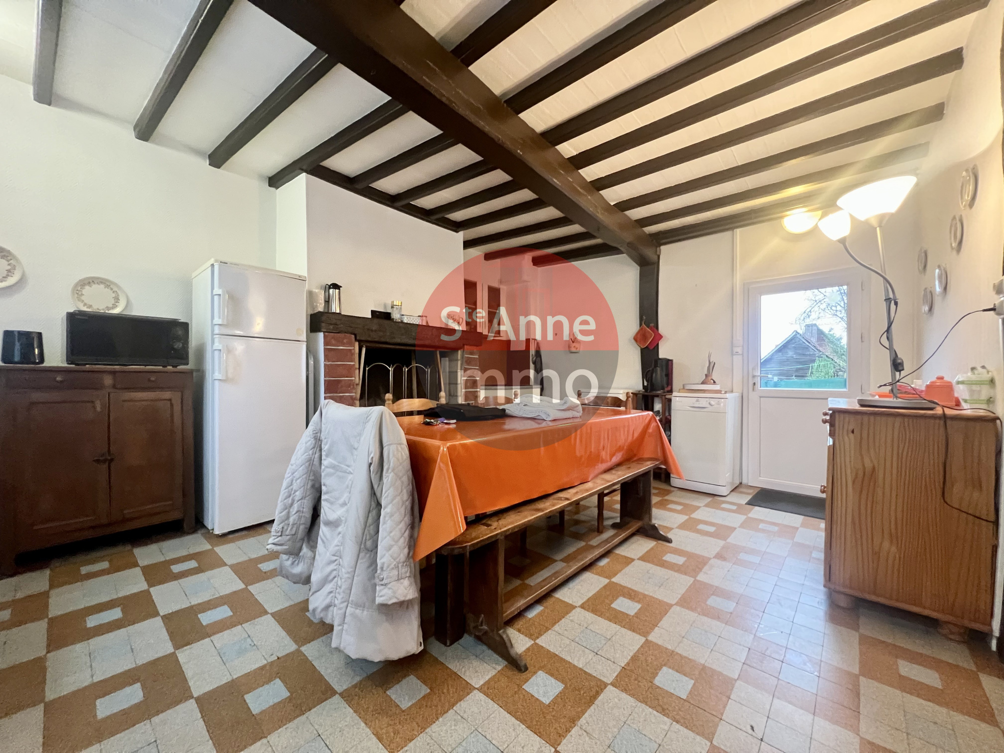 Immo80 – L'immobilier à Amiens et dans la Somme-BECQUIGNY – PAVILLON INDIVIDUEL – 2 CHAMBRES – JARDIN – DEPENDANCES