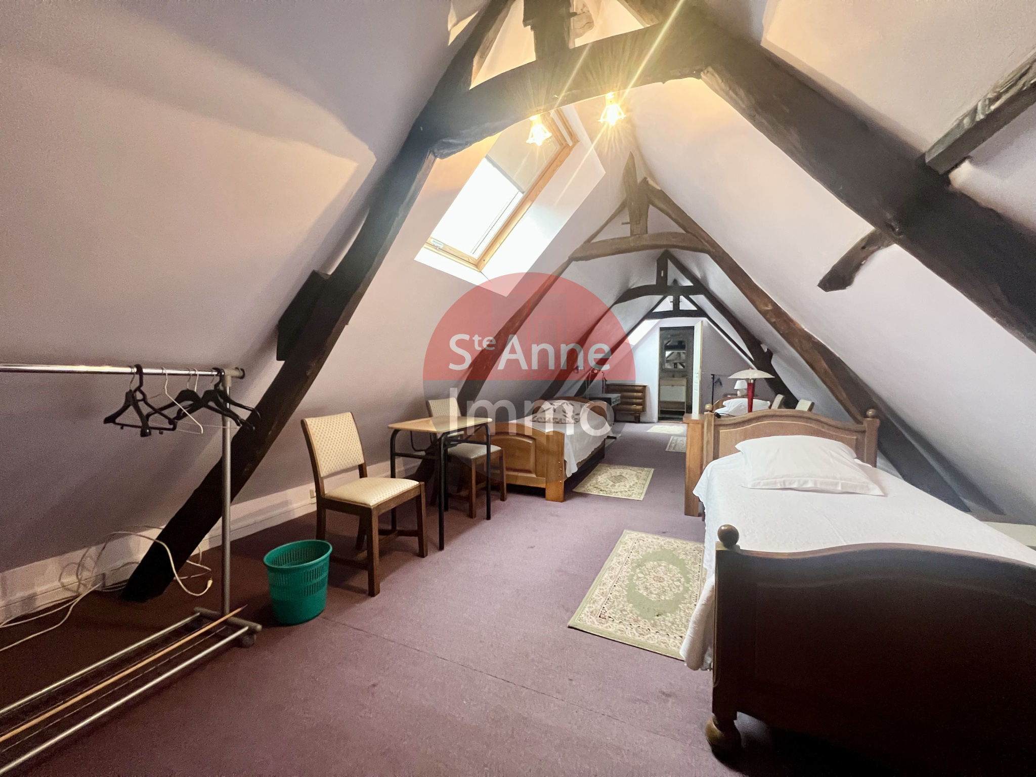 Immo80 – L'immobilier à Amiens et dans la Somme-BECQUIGNY – PAVILLON INDIVIDUEL – 2 CHAMBRES – JARDIN – DEPENDANCES