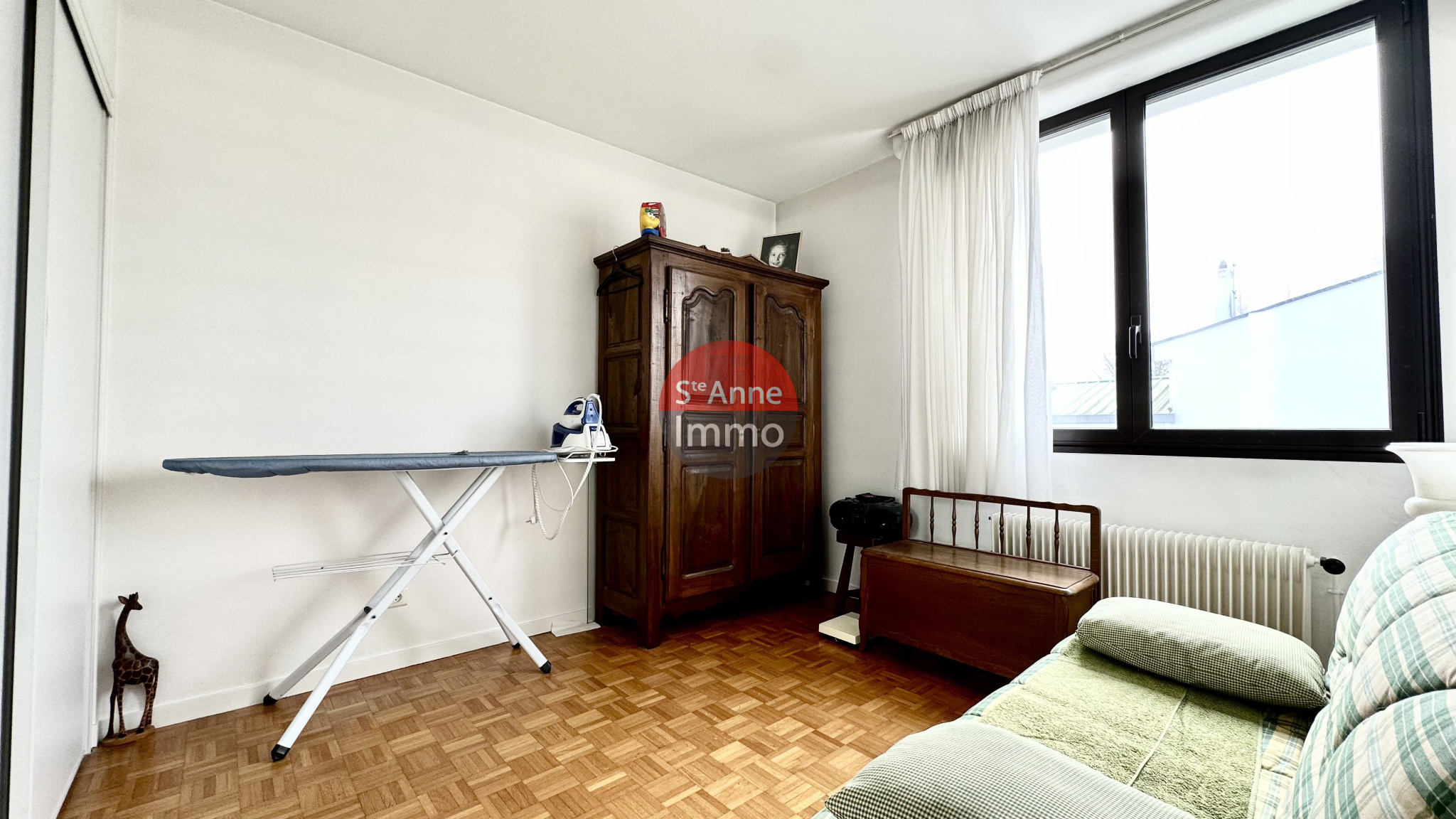 Immo80 – L'immobilier à Amiens et dans la Somme-AMIENS – QUARTIER SAINT-ACHEUL – MAISON SEMI-MITOYENNE – 4 CHAMBRES – VERANDA -JARDIN