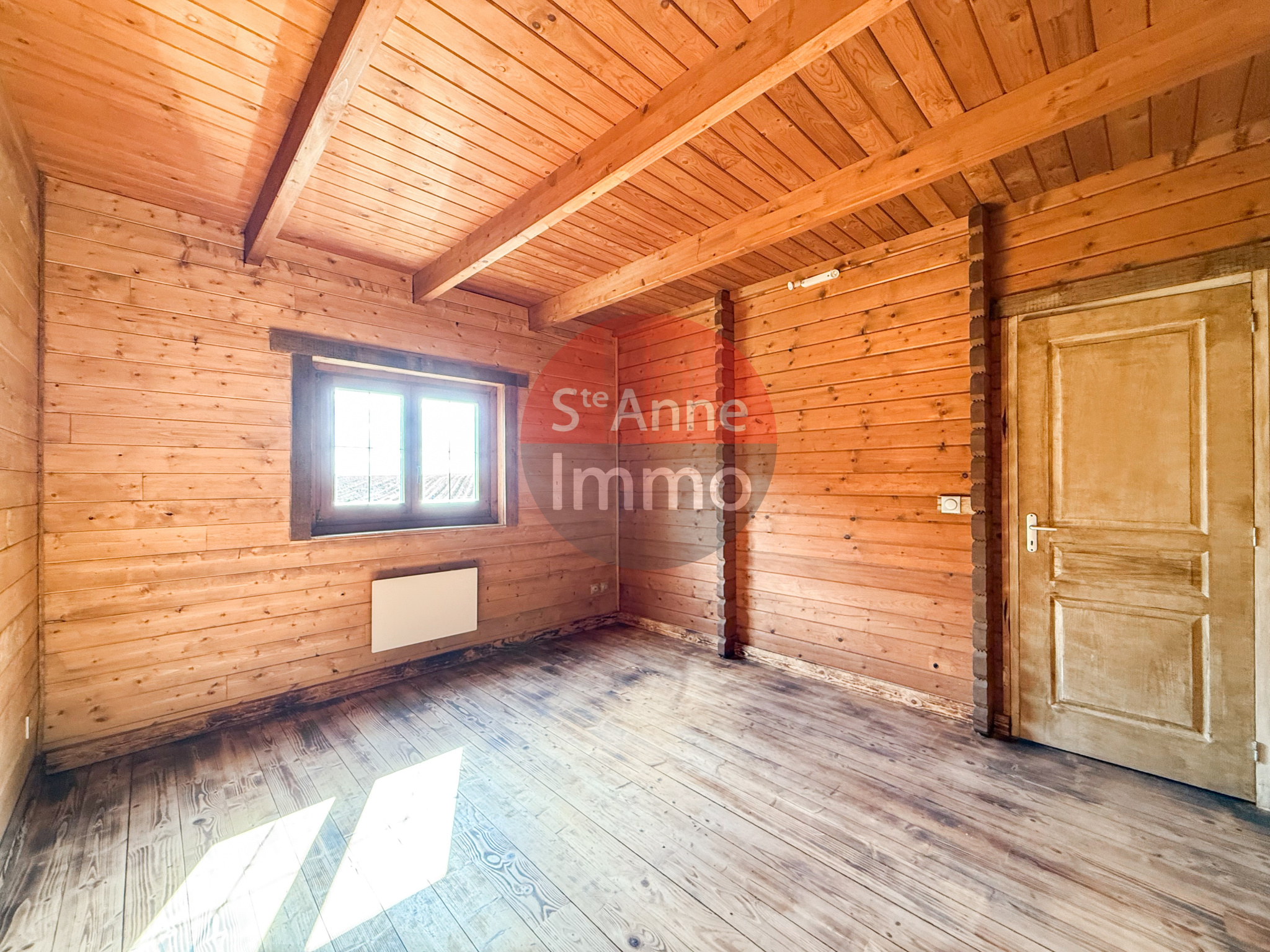 Immo80 – L'immobilier à Amiens et dans la Somme-HEUDICOURT – 127m2 – CHALET – AUTONOMIE DE PLAIN PIED – 4 CHAMBRES – SOUS SOL COMPLET – COUR – JARDIN