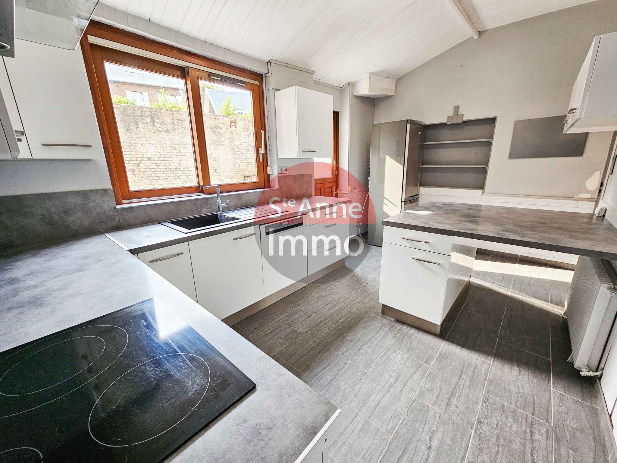 Immo80 – L'immobilier à Amiens et dans la Somme-AMIENS – SAINTE ANNE 2MIN GARE – AMIENOISE DE 110 M2 AVEC COUR