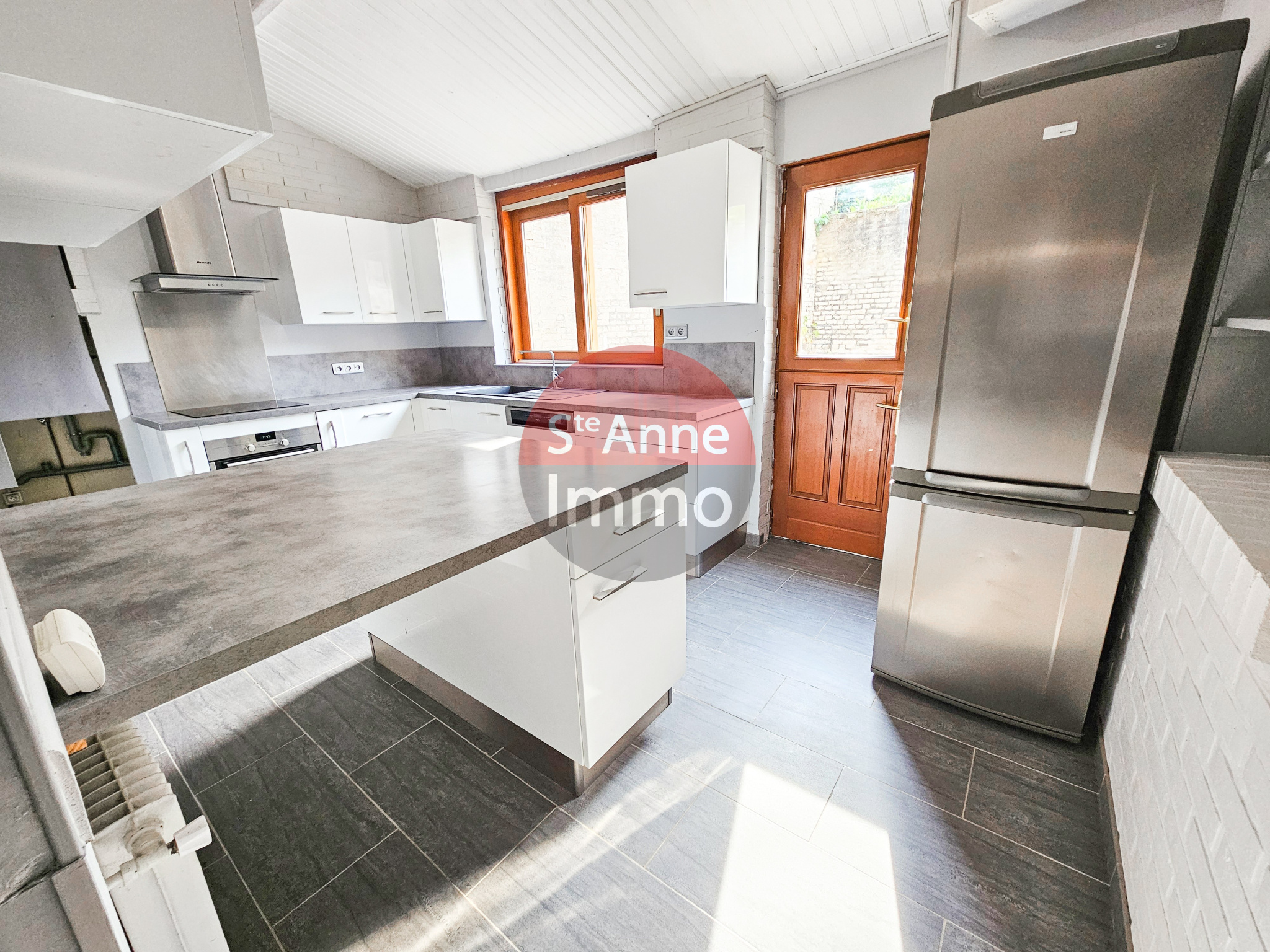 Immo80 – L'immobilier à Amiens et dans la Somme-AMIENS – SAINTE ANNE 2MIN GARE – AMIENOISE DE 110 M2 AVEC COUR
