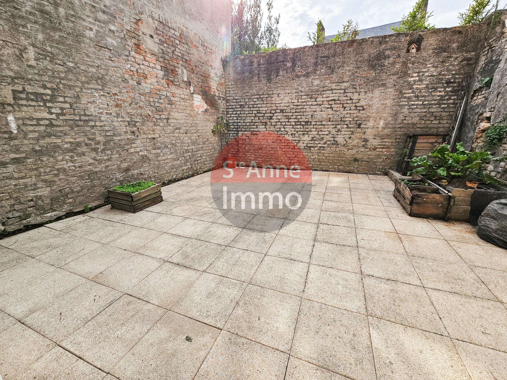 Immo80 – L'immobilier à Amiens et dans la Somme-AMIENS – SAINTE ANNE 2MIN GARE – AMIENOISE DE 110 M2 AVEC COUR