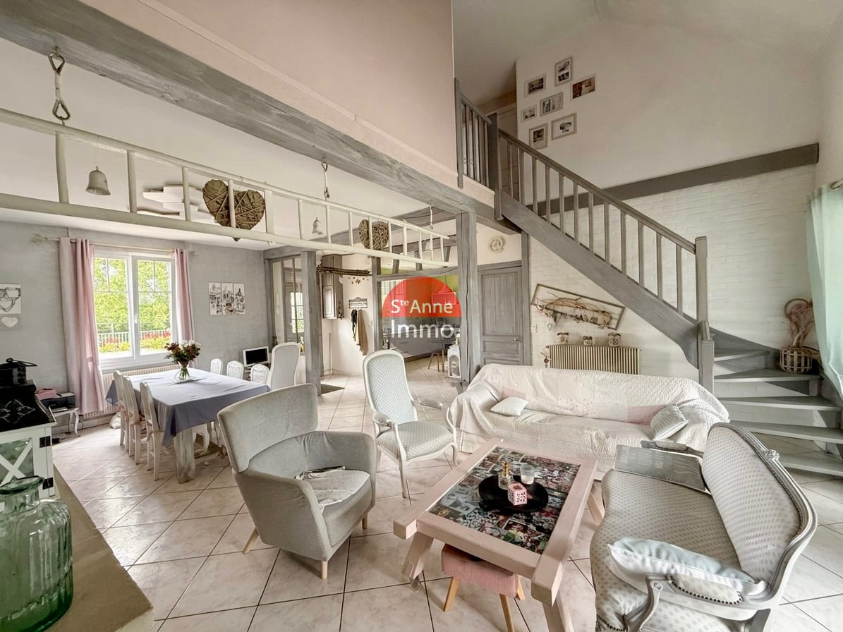 Immo80 – L'immobilier à Amiens et dans la Somme-CHILLY – MAISON INDIVIDUELLE – 163m2 – AUTONOMIE DE PLAIN PIED – 4 CHAMBRES – GARAGES – DEPENDANCES – JARDIN –