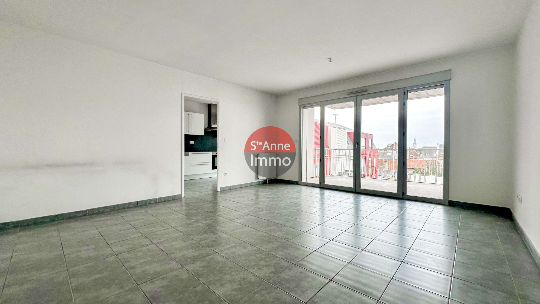 Immo80 – L'immobilier à Amiens et dans la Somme-AMIENS – QUARTIER SAINT-HONORE – APPARTEMENT T4 – BALCON – GARAGE