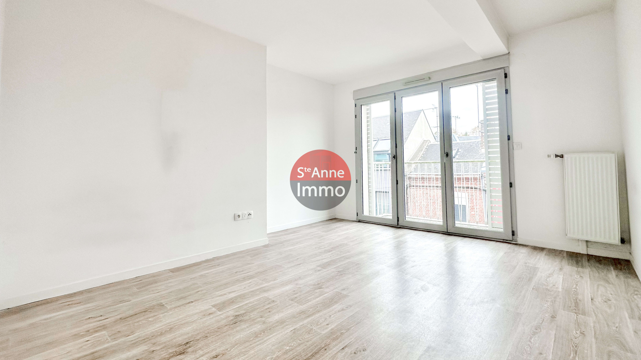 Immo80 – L'immobilier à Amiens et dans la Somme-AMIENS – QUARTIER SAINT-HONORE – APPARTEMENT T4 – BALCON – GARAGE