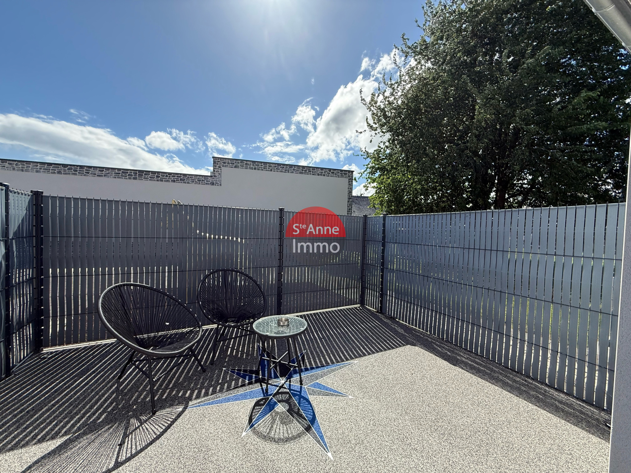 Immo80 – L'immobilier à Amiens et dans la Somme-GRUNY – MAISON INDIVIDUELLE – 2 CHAMBRES – PLACE DE PARKING PRIVATIVES – JARDIN