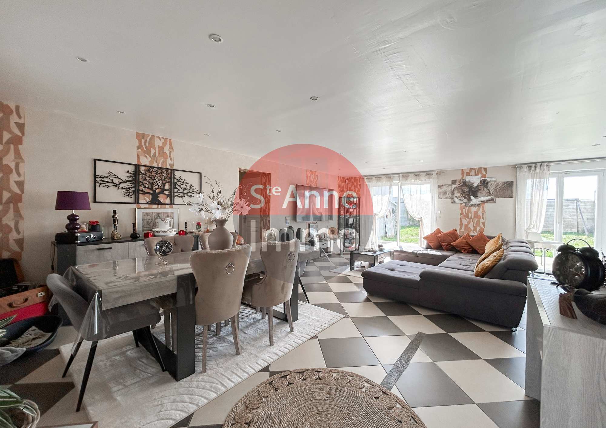 Immo80 – L'immobilier à Amiens et dans la Somme-LIHONS – MAISON DE PLAIN PIED – 8 CHAMBRES – COUR – JARDIN – TERRASSE