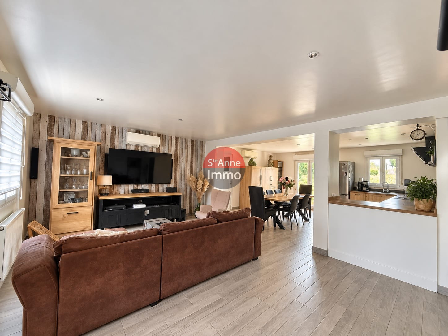 Immo80 – L'immobilier à Amiens et dans la Somme-ROYE – MAISON INDIVIDUELLE – 4 CHAMBRES – AUTONOMIE DE PLAIN PIED – GARAGE – JARDIN – TERRASSE