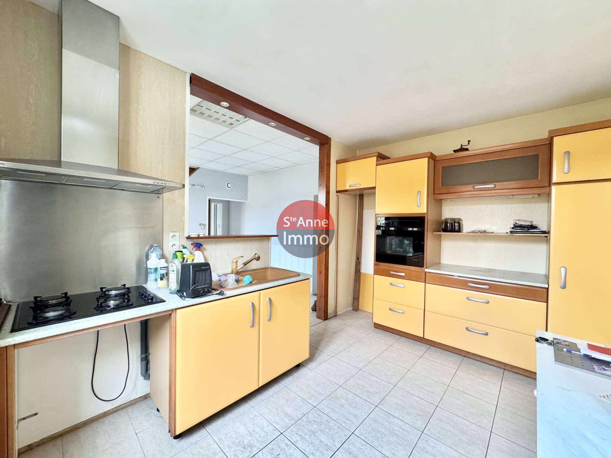 Immo80 – L'immobilier à Amiens et dans la Somme-PROCHE ROYE/NESLE – CORPS DE FERME CRESSY-OMENCOURT – DÉPENDANCES – 2 LOCATIFS