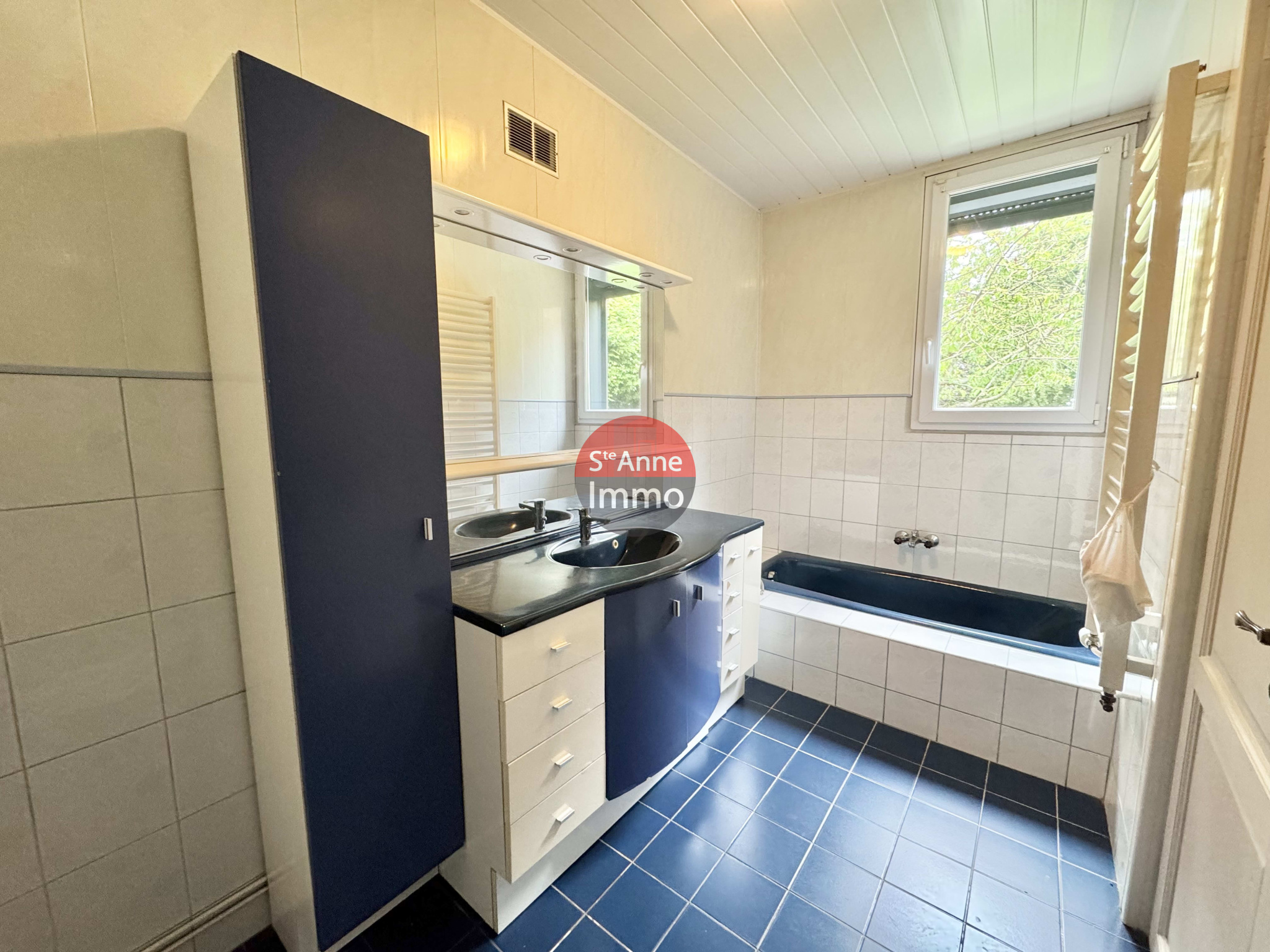 Immo80 – L'immobilier à Amiens et dans la Somme-PROCHE ROYE/NESLE – CORPS DE FERME CRESSY-OMENCOURT – DÉPENDANCES – 2 LOCATIFS