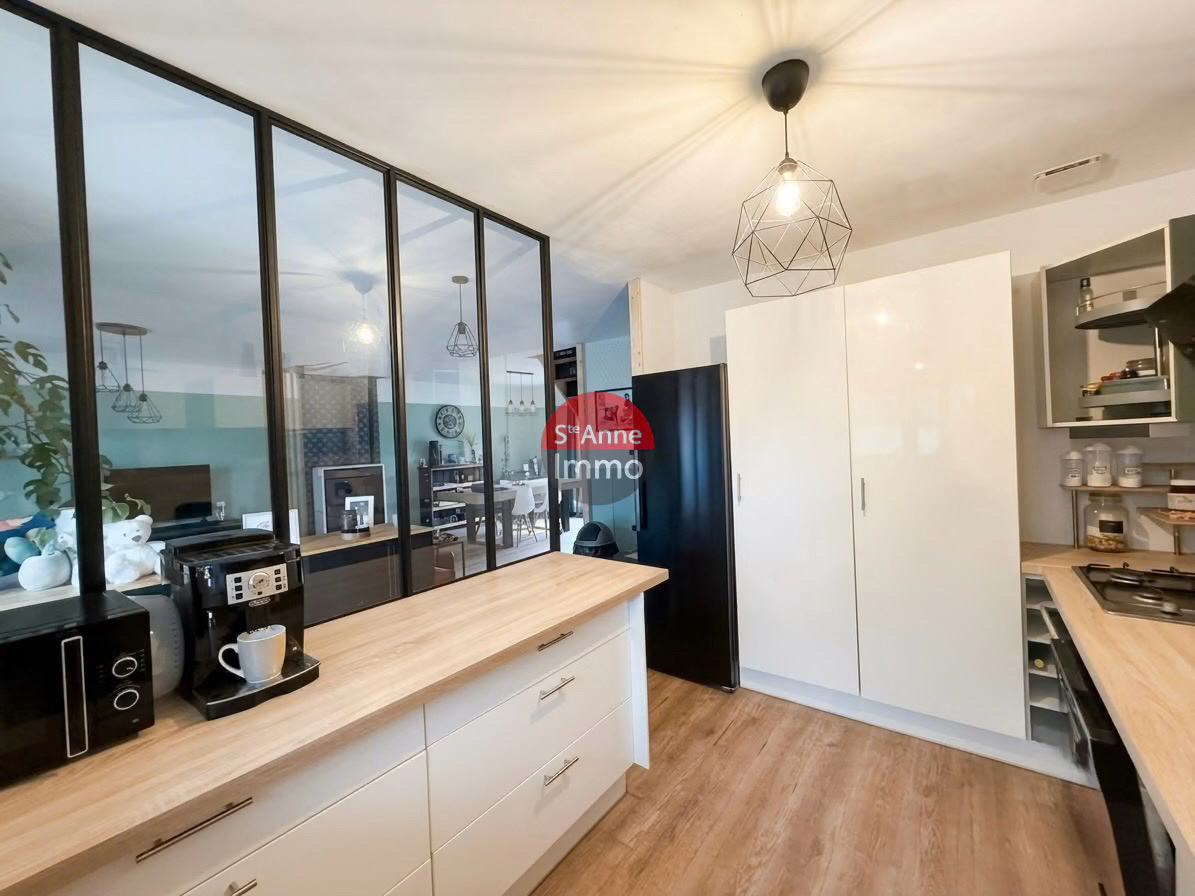 Immo80 – L'immobilier à Amiens et dans la Somme-GUERBIGNY – 140m2 – MAISON INDIVIDUELLE – 4 CHAMBRES – 2 SALLE DE BAINS – JARDIN – COUR – TERRASSES