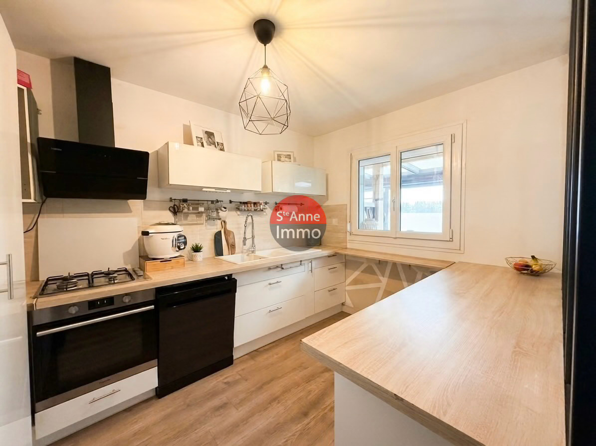Immo80 – L'immobilier à Amiens et dans la Somme-GUERBIGNY – 140m2 – MAISON INDIVIDUELLE – 4 CHAMBRES – 2 SALLE DE BAINS – JARDIN – COUR – TERRASSES