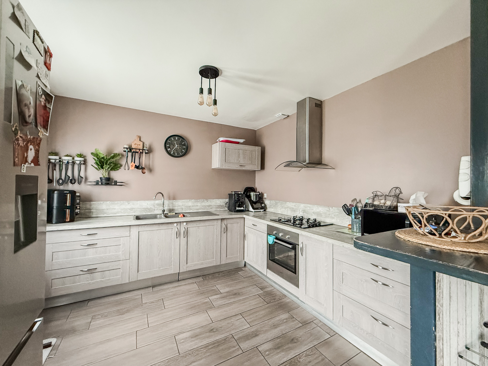 Immo80 – L'immobilier à Amiens et dans la Somme-VOYENNES – MAISON INDIVIDUEL – 3 CHAMBRES – PLAIN PIED – COUR – JARDIN – GARAGE