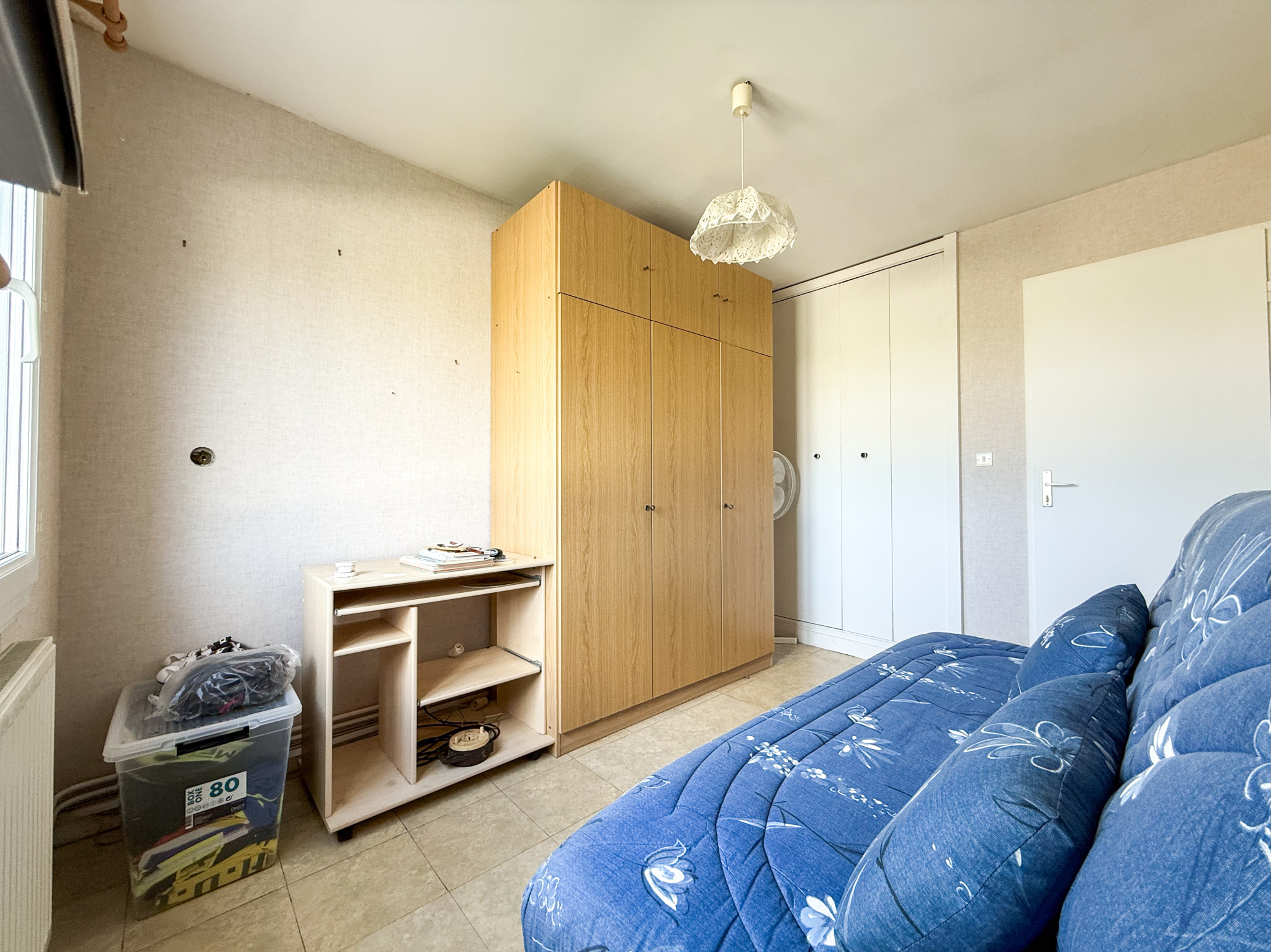 Immo80 – L'immobilier à Amiens et dans la Somme-FRESNOY-LES-ROYE – MAISON INDIVIDUELLE – PLAIN PIED – 2 CHAMBRES – GARAGE – DEPENDANCE