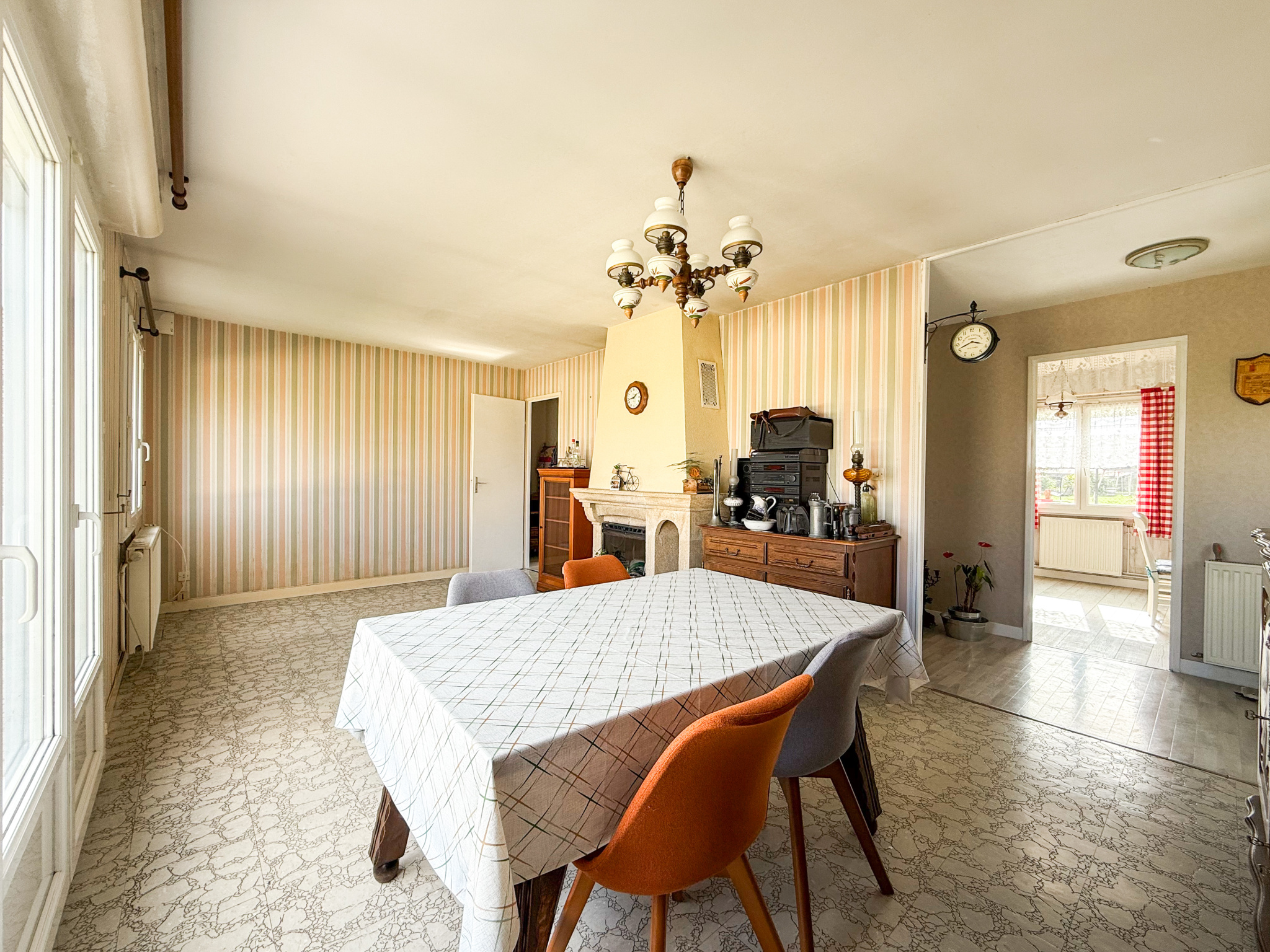 Immo80 – L'immobilier à Amiens et dans la Somme-FRESNOY-LES-ROYE – MAISON INDIVIDUELLE – PLAIN PIED – 2 CHAMBRES – GARAGE – DEPENDANCE