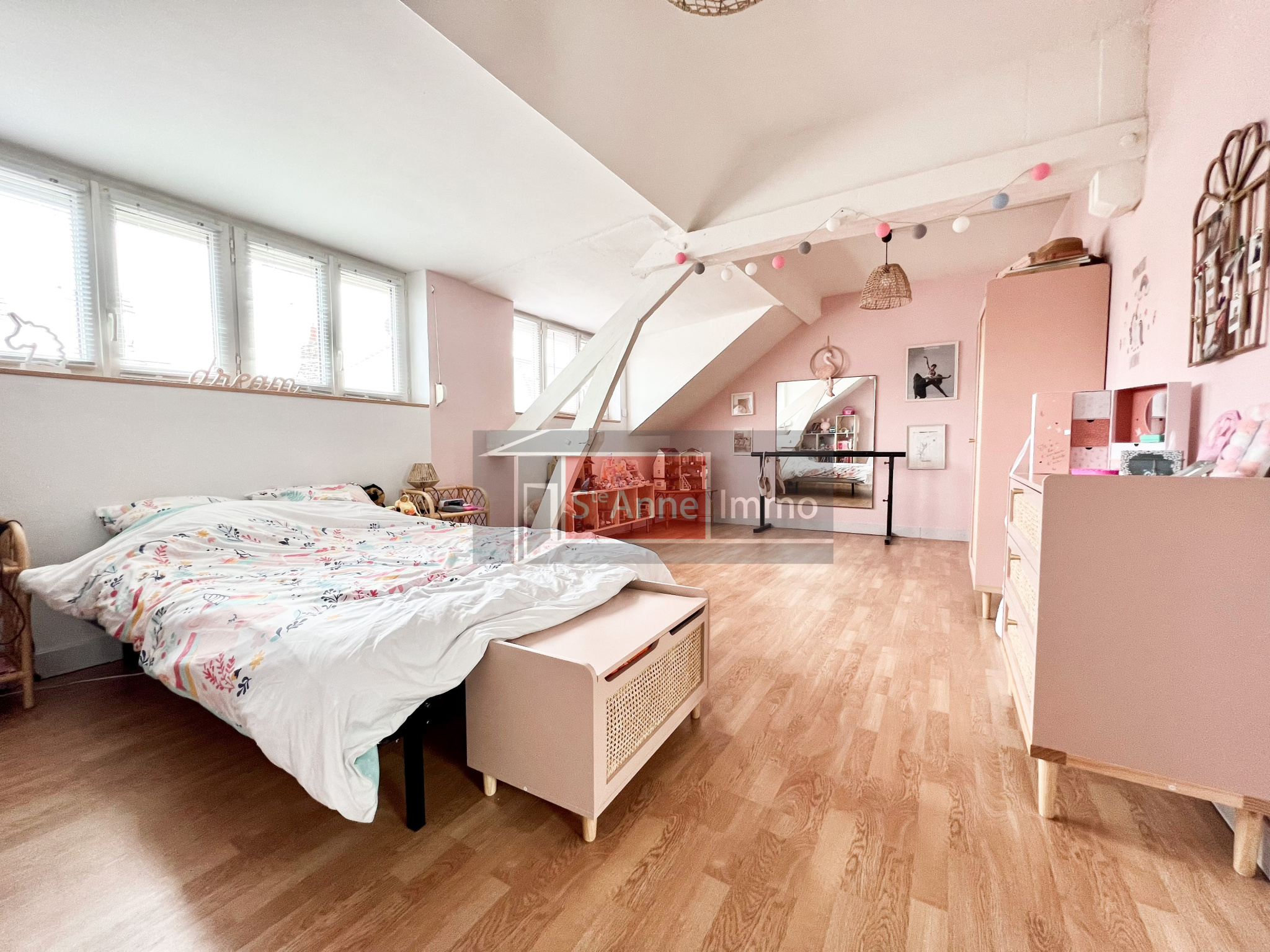 Immo80 – L'immobilier à Amiens et dans la Somme-AMIENS – QUARTIER SAINT ACHEUL – MAISON – GARAGE – 4 CHAMBRES – COUR