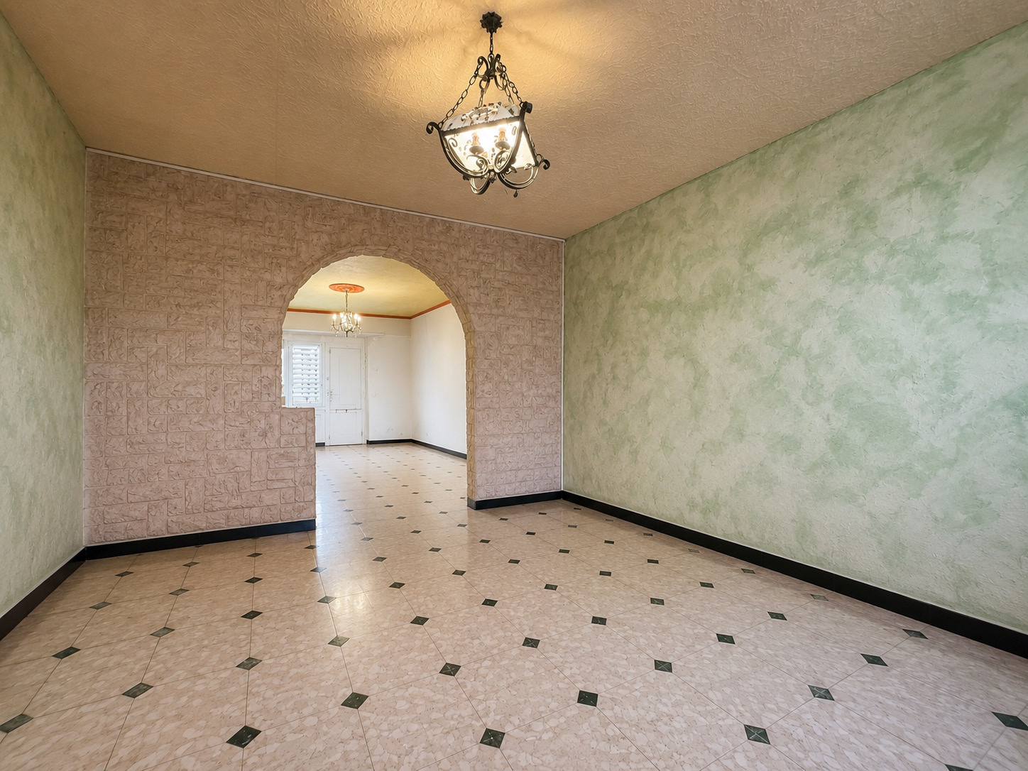 Immo80 – L'immobilier à Amiens et dans la Somme-AMIENS – QUARTIER SAINT ACHEUL – AMIENOISE – 3 CHAMBRES – COUR – CAVE
