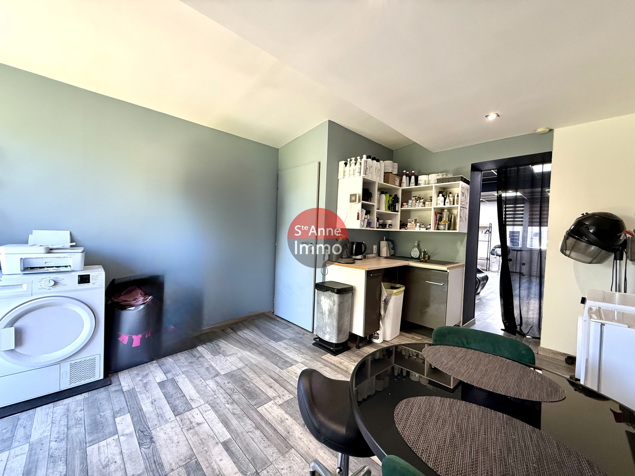 Immo80 – L'immobilier à Amiens et dans la Somme-ROYE – 54m2 – FOND DE COMMERCE – LOCAL DE PLAIN PIED