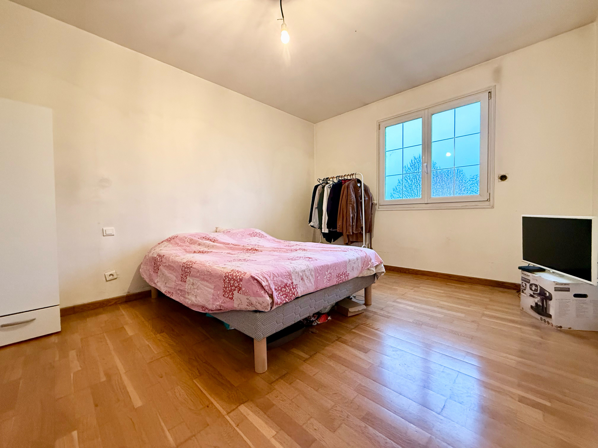 Immo80 – L'immobilier à Amiens et dans la Somme-LE PLESSIER ROZAINVILLERS – MAISON – 4 CHAMBRES – DEPENDANCES – JARDIN – POTENTIEL ENSEMBLE IMMOBILIER