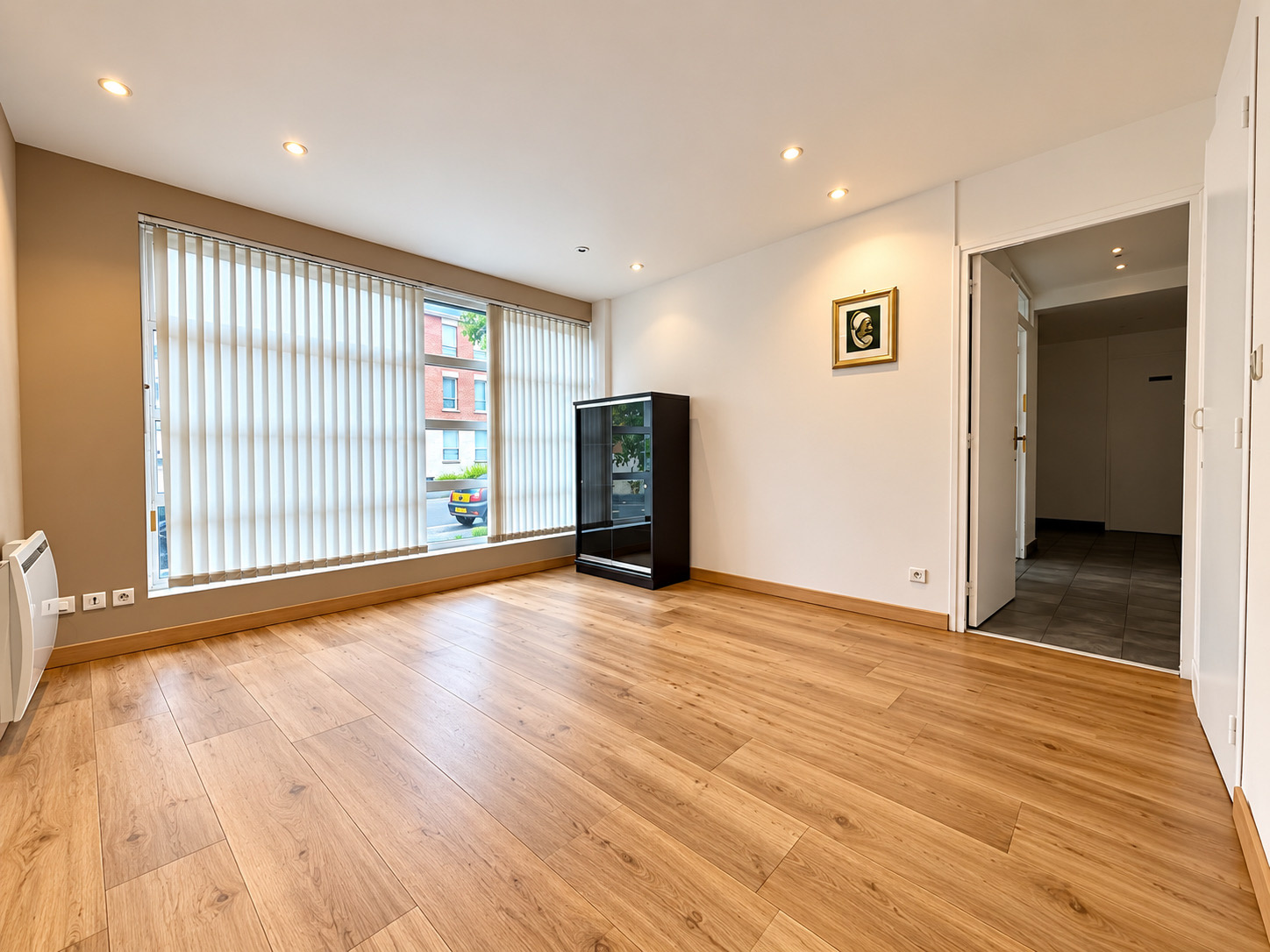 Immo80 – L'immobilier à Amiens et dans la Somme-AMIENS – QUARTIER VAL D&rsquo;AVRE – LOCAL COMMERCIAL – PLACE DE PARKING...