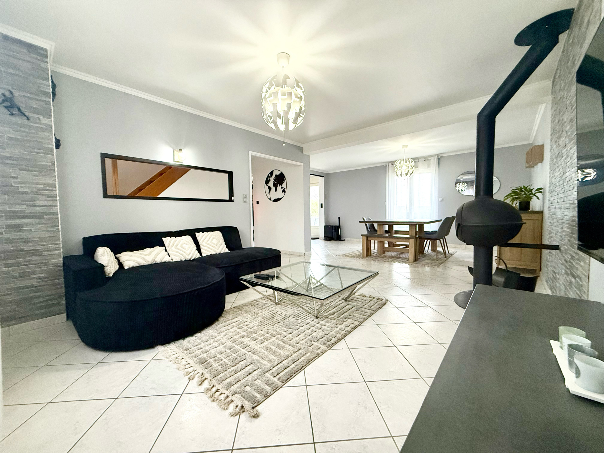 Immo80 – L'immobilier à Amiens et dans la Somme-JUSSY – PAVILLON INDIVIDUEL SUR SOUS SOL COMPLET – 2 CHAMBRES – JARDIN – TERRASSE