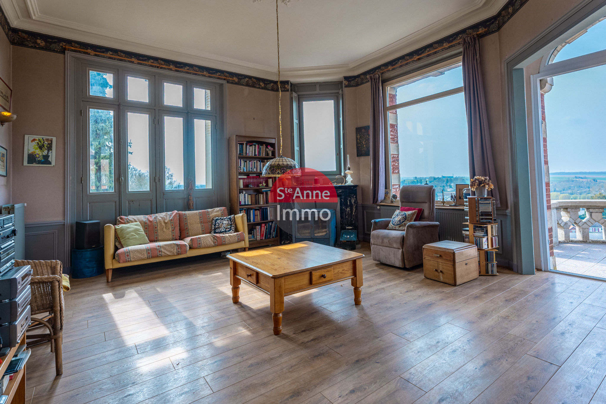 Immo80 – L'immobilier à Amiens et dans la Somme-MONTDIDIER – MAISON DE MAITRE – 5 CHAMBRES – TERRASSE – JARDIN – DEPENDANCES – GARAGE