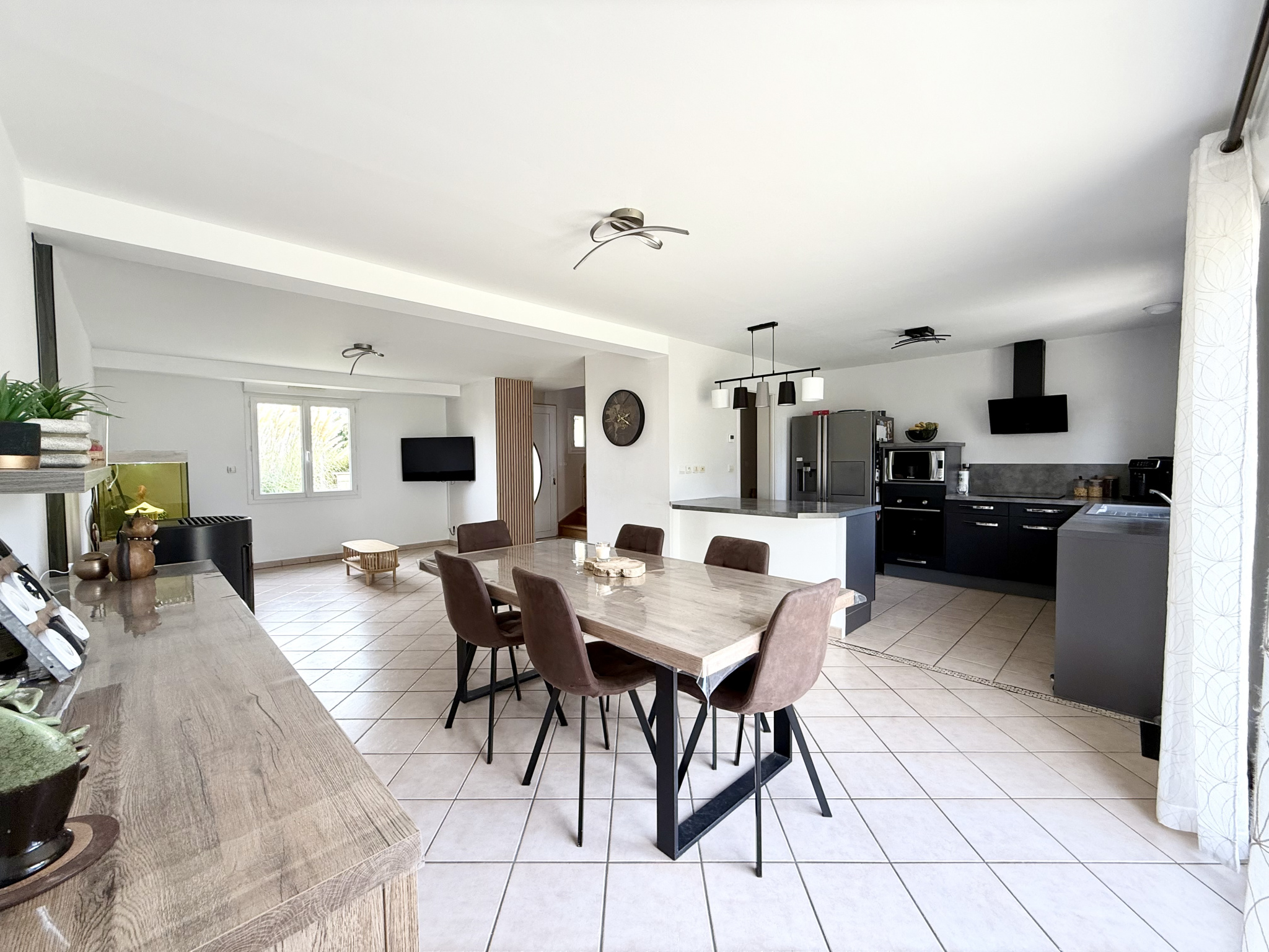 Immo80 – L'immobilier à Amiens et dans la Somme-ROSIERES-EN-SANTERRE – 135m2 – MAISON INDVIDUELLE – AUTONOMIE DE PLAIN PIED...