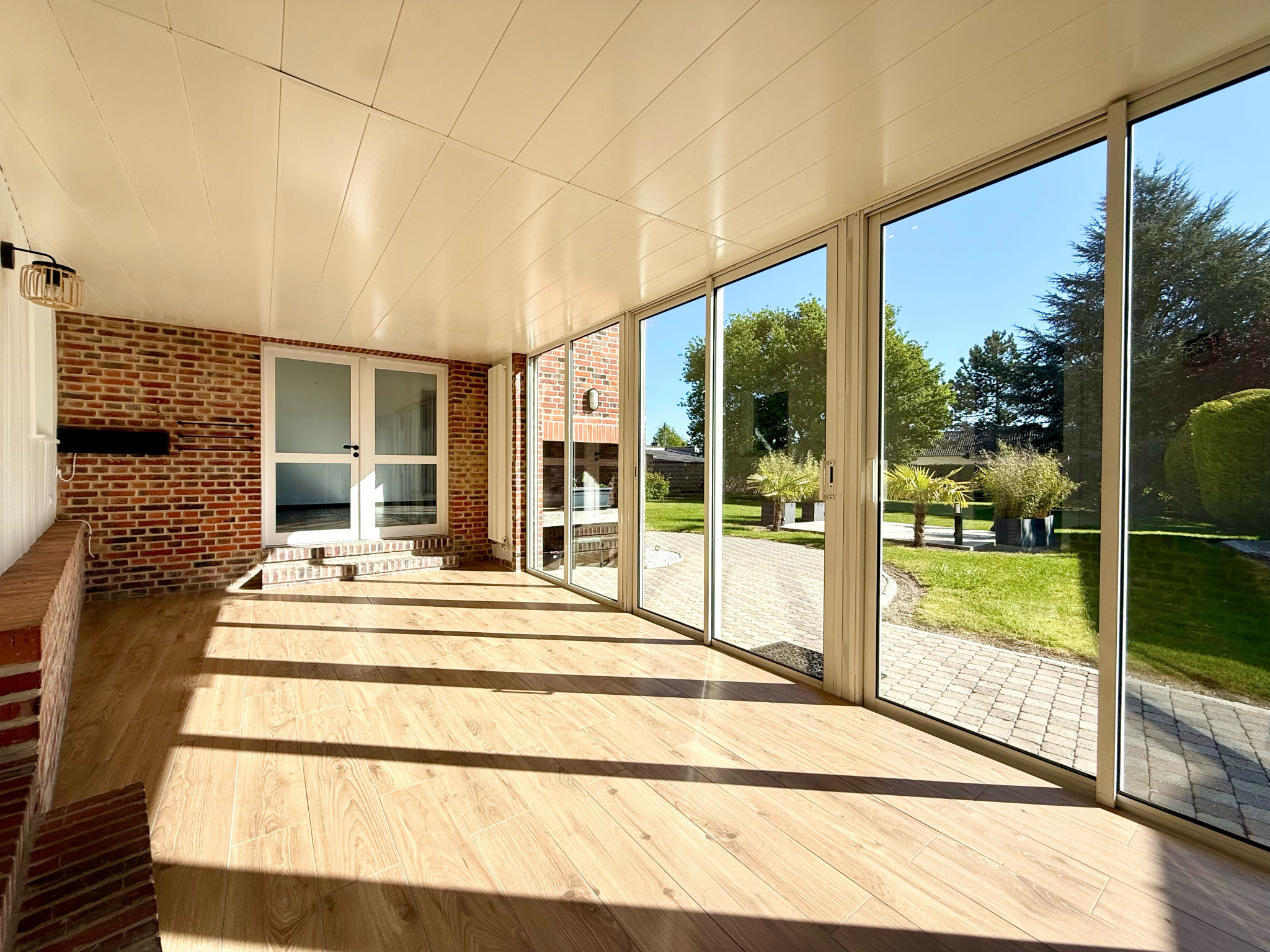 Immo80 – L'immobilier à Amiens et dans la Somme-AMIENS – QUARTIER SUD EST – MAISON DE MAITRE – 6 CHAMBRES – DEPENDANCES...