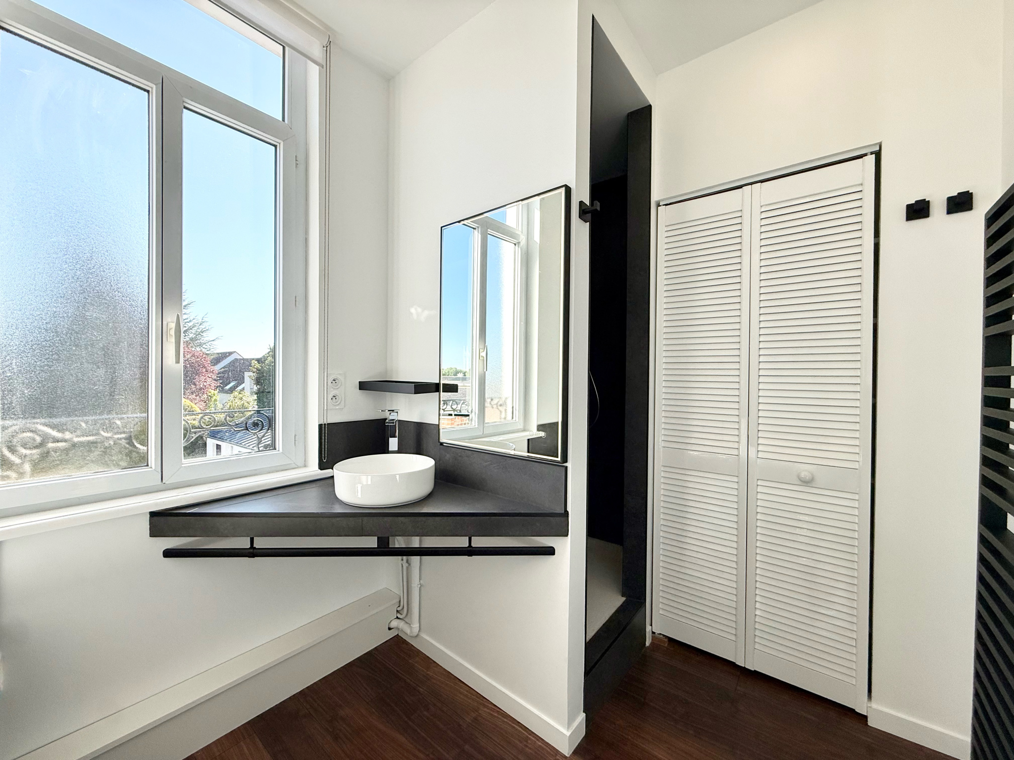 Immo80 – L'immobilier à Amiens et dans la Somme-AMIENS – QUARTIER SUD EST – MAISON DE MAITRE – 6 CHAMBRES – DEPENDANCES – JARDIN – DOUBLE GARAGE