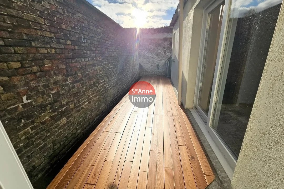 Immo80 – L'immobilier à Amiens et dans la Somme-Amiens Sainte Anne / Saint Acheul Amiénoise de 110m2 avec cour de 30m2