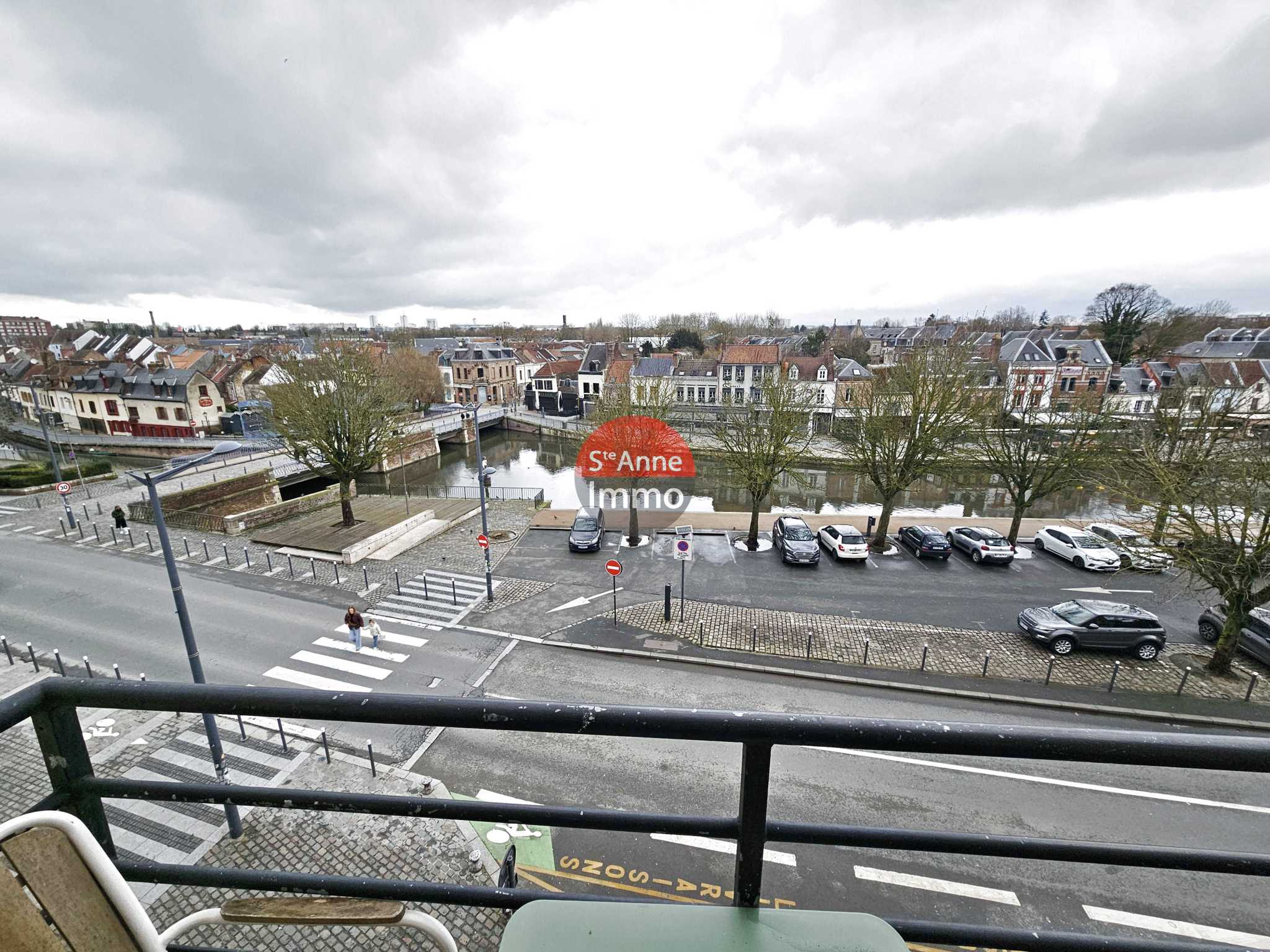 Immo80 – L'immobilier à Amiens et dans la Somme- AMIENS QUARTIER SAINT LEU APPARTEMENT F2 65 M2 AVEC BALCON ET PARKING EN SOUS SOL