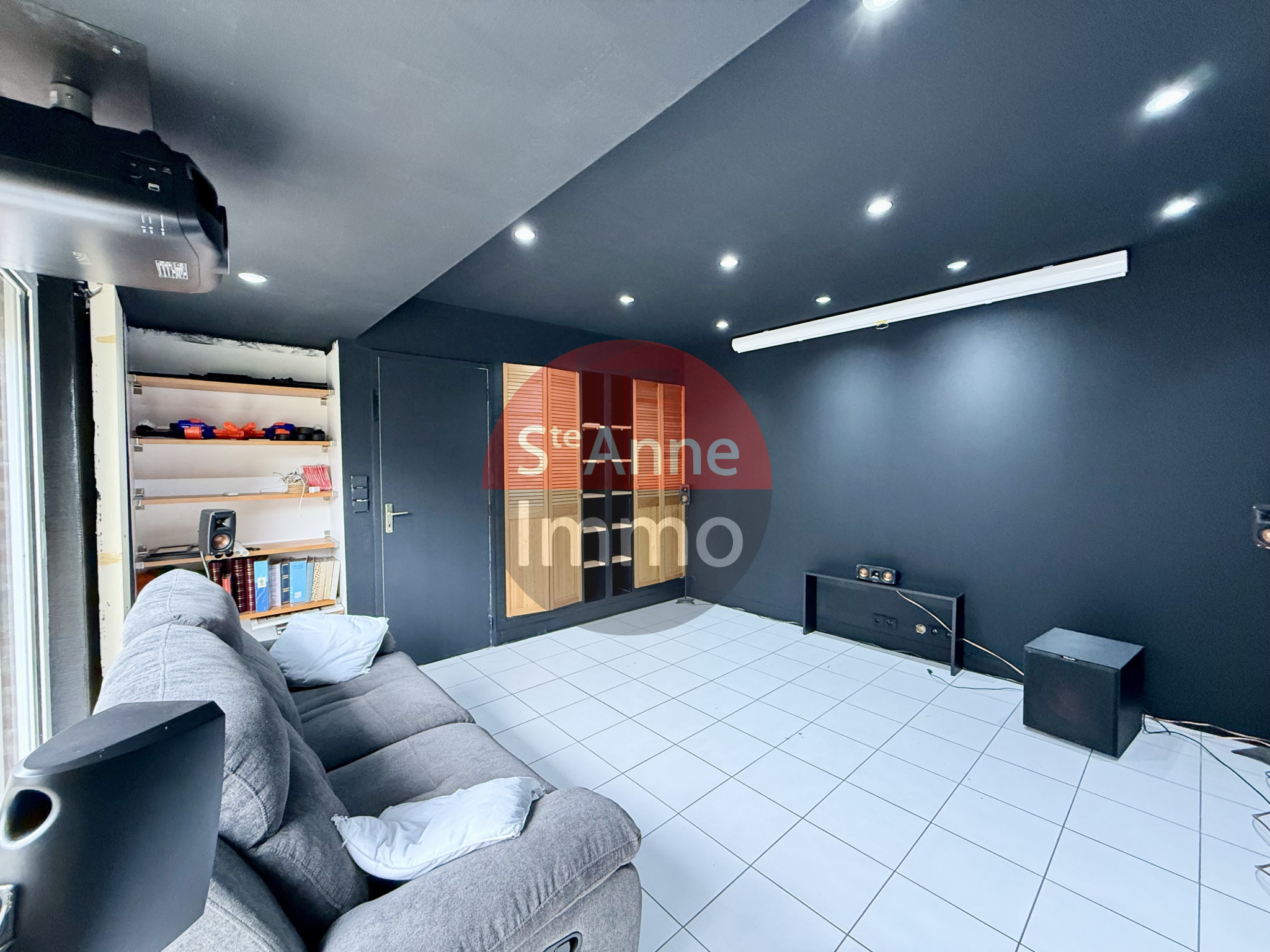 Immo80 – L'immobilier à Amiens et dans la Somme-ROYE – MAISON INDIVIDUELLE – 175m2 – 5 CHAMBRES – AUTONOMIE DE PLAIN PIED – GARAGE – DEPENDANCE – JARDIN