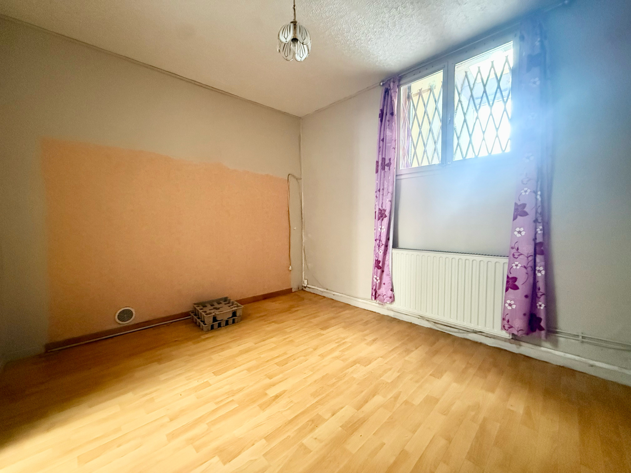Immo80 – L'immobilier à Amiens et dans la Somme-AMIENS – QUARTIER SAINT ACHEUL – AMIENOISE – 3 CHAMBRES – JARDIN – DOUBLE GARAGE – TRAVAUX