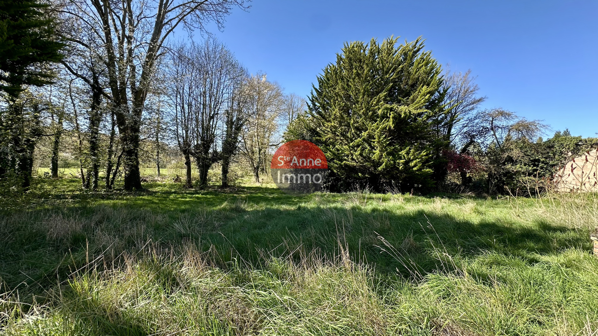 Immo80 – L'immobilier à Amiens et dans la Somme-FREMONTIERS – MAISON DE MAITRE – JARDIN – CAVE 