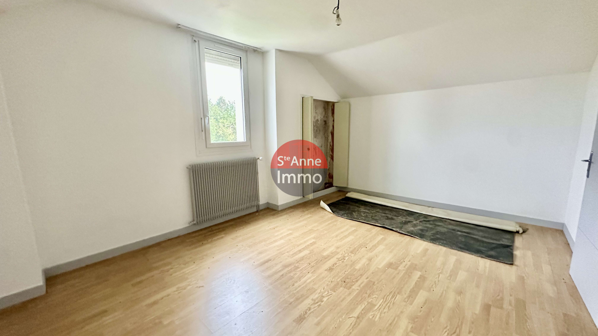 Immo80 – L'immobilier à Amiens et dans la Somme-ESSERTAUX – MAISON INDIVIDUELLE – 3 CHAMBRES – JARDIN – SOUS-COMPLET – GARAGE