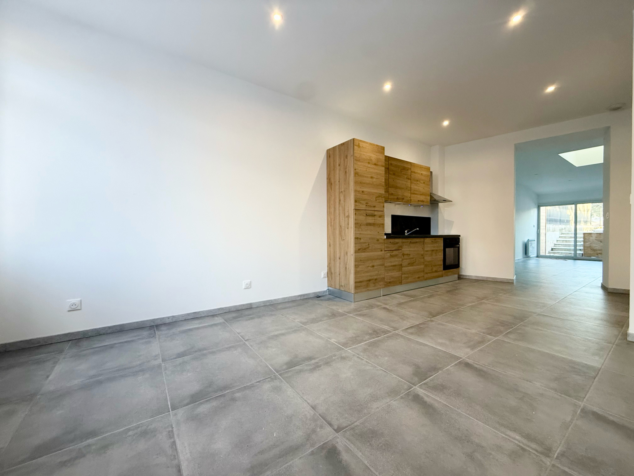 Immo80 – L'immobilier à Amiens et dans la Somme-AMIENS – QUARTIER SAINT PIERRE – AMIENOISE ENTIEREMENT RENOVER – 3 CHAMBRES...