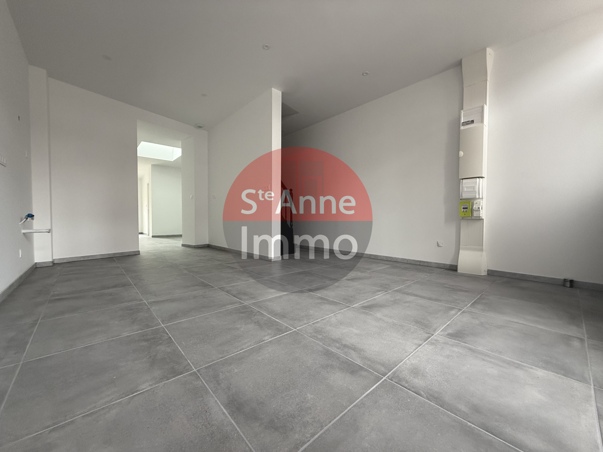 Immo80 – L'immobilier à Amiens et dans la Somme-AMIENS – QUARTIER SAINT PIERRE – AMIENOISE ENTIEREMENT RENOVER – 3 CHAMBRES...