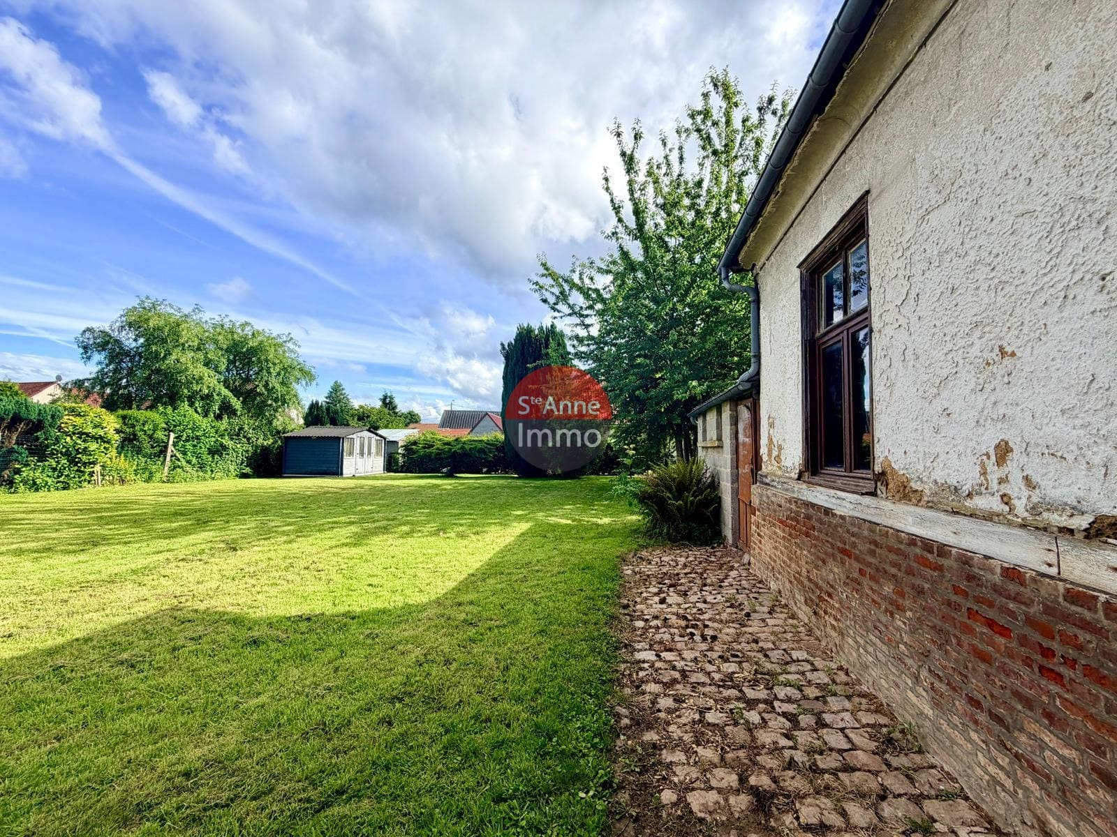 Immo80 – L'immobilier à Amiens et dans la Somme-VILLERS-BOCAGE – MAISON – 125 M2 – 3 CHAMBRES – DEPENDANCE – JARDIN